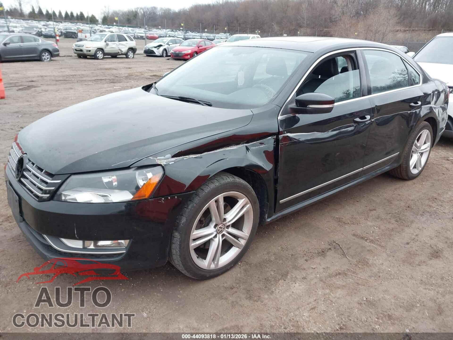 VOLKSWAGEN PASSAT 2013 - 1VWCN7A34DC071414