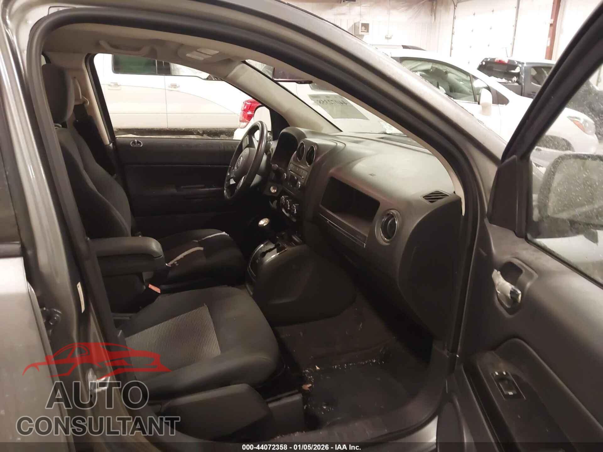 JEEP COMPASS 2013 - 1C4NJDAB6DD180786