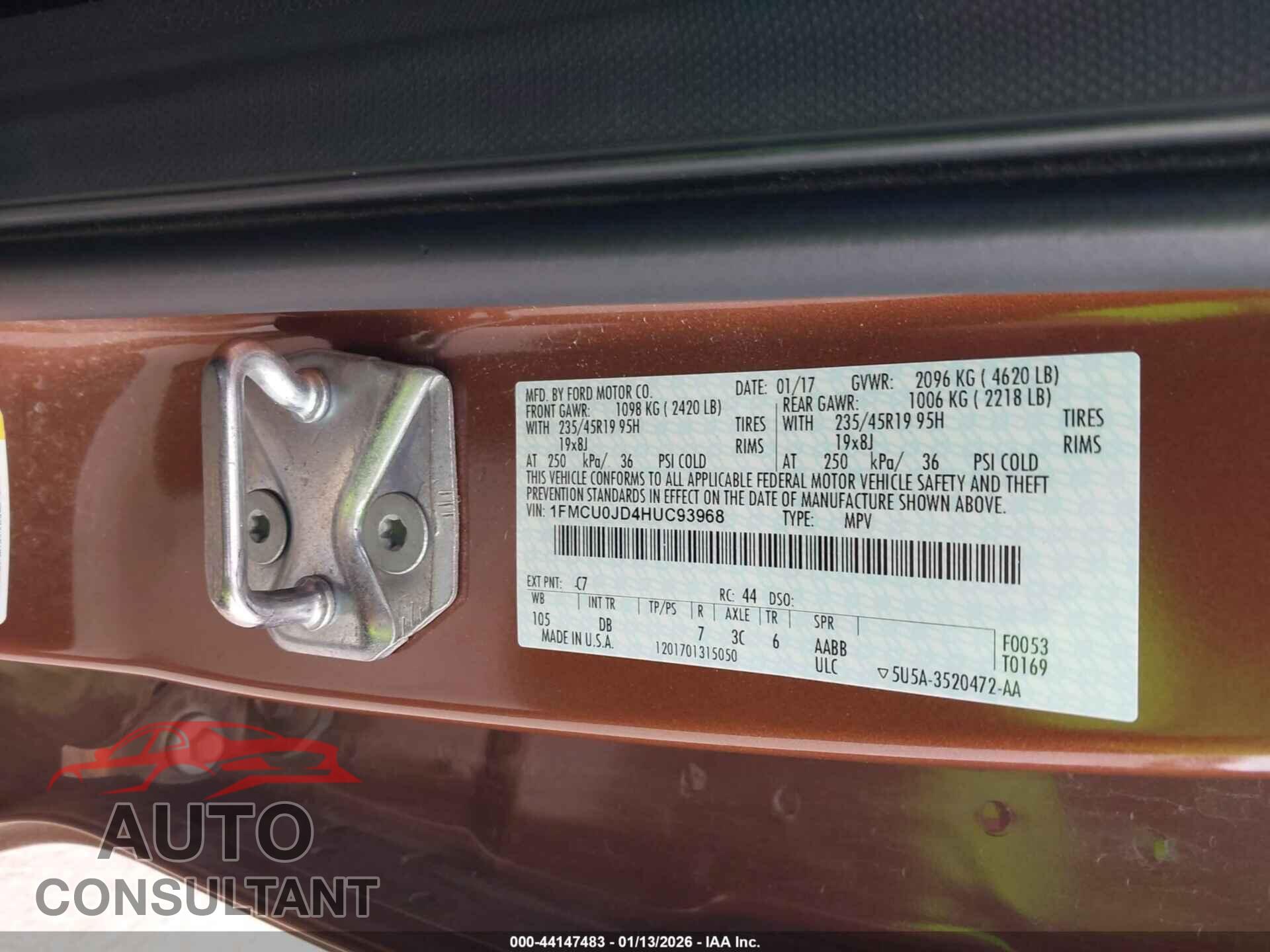 FORD ESCAPE 2017 - 1FMCU0JD4HUC93968