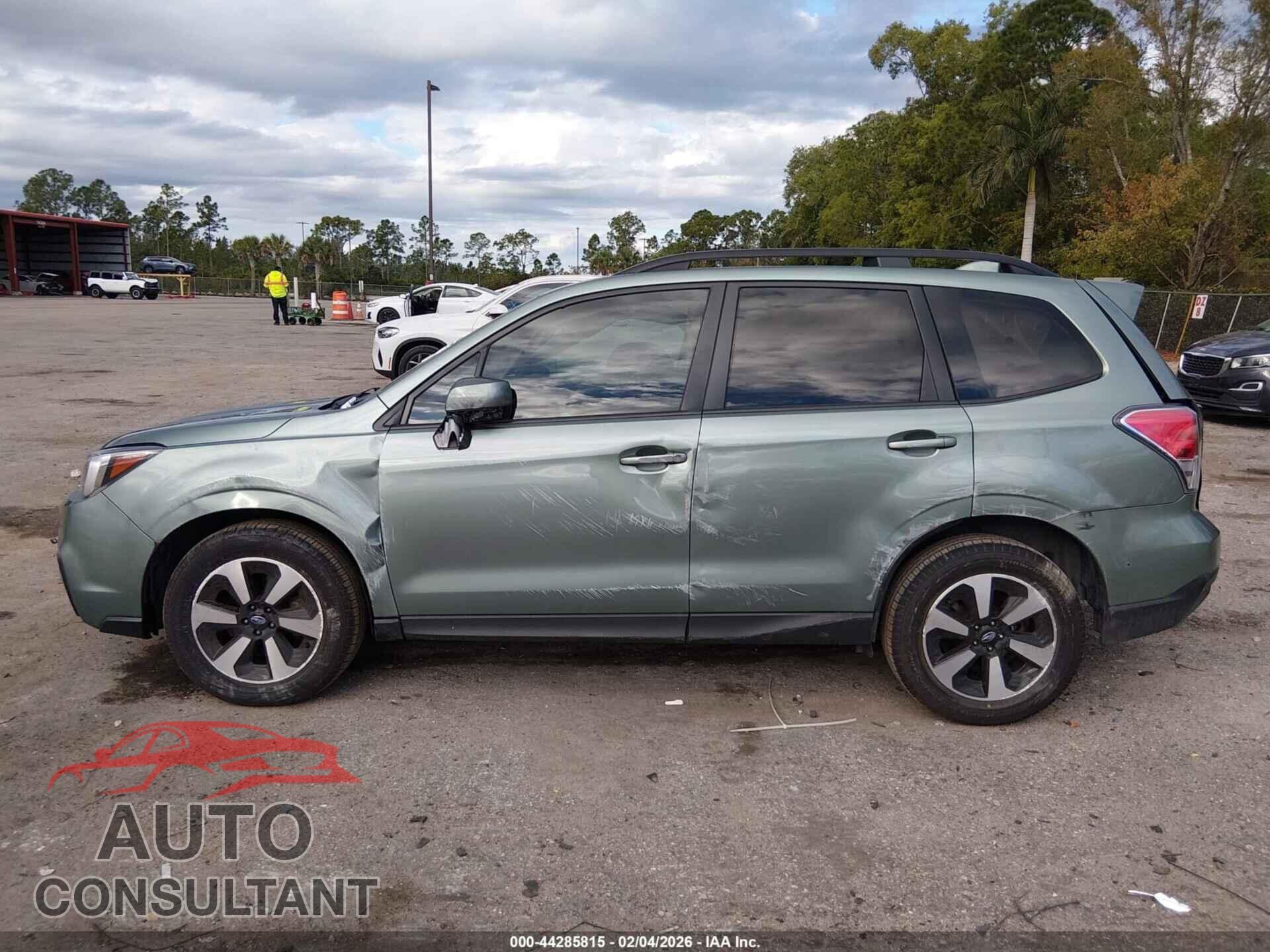 SUBARU FORESTER 2017 - JF2SJAEC7HH508821