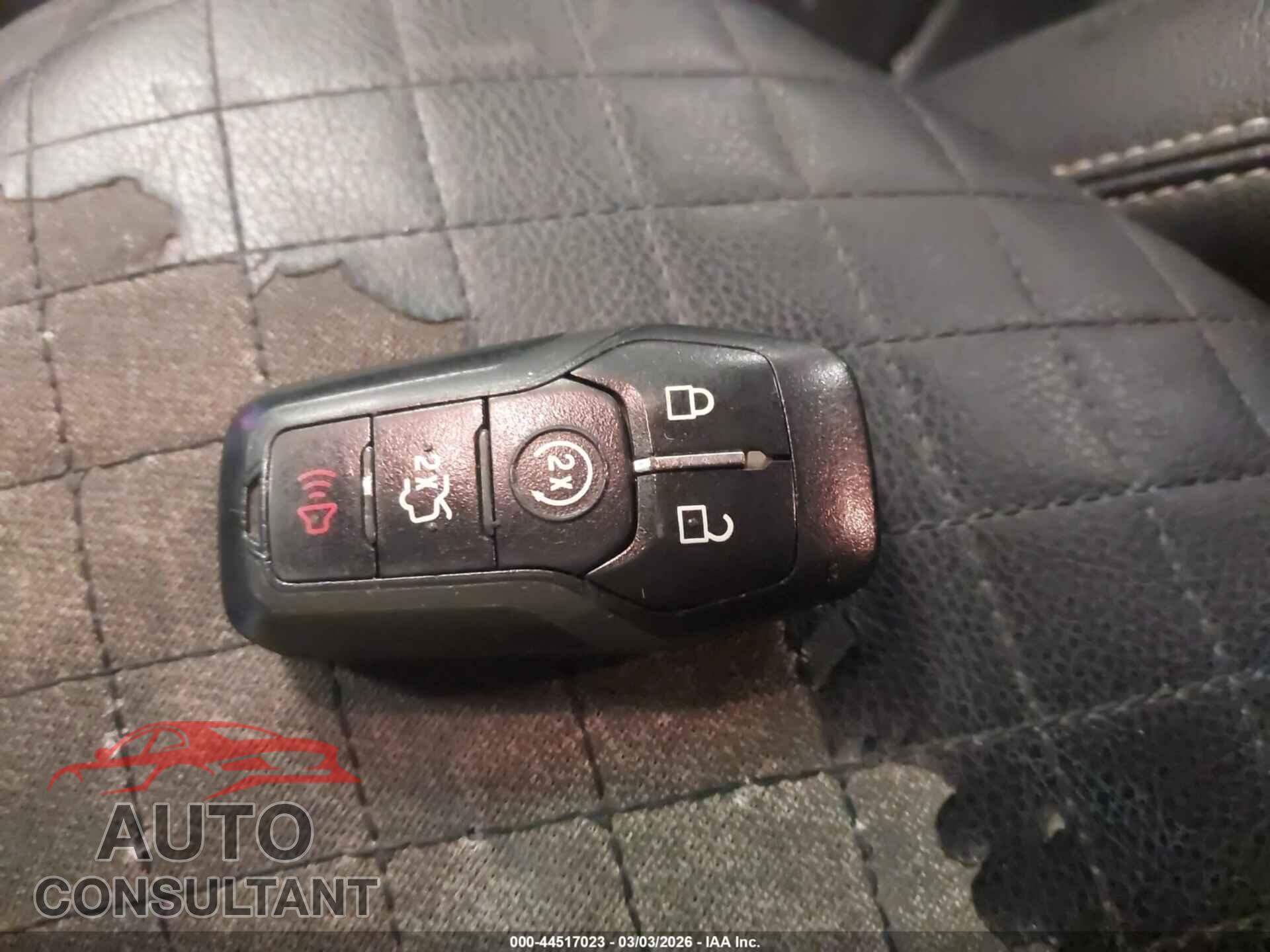 FORD EXPLORER 2017 - 1FM5K8F81HGC92090