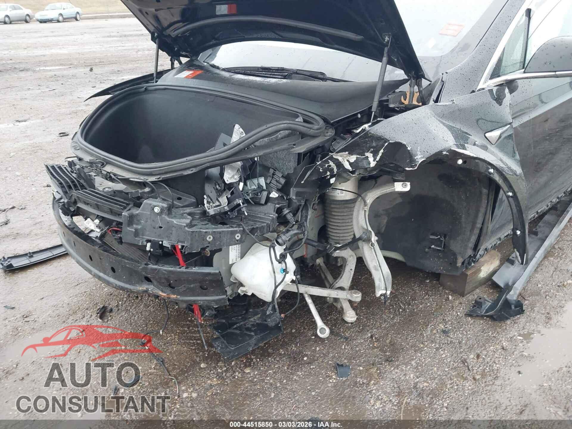 TESLA MODEL X 2017 - 5YJXCAE20HF055308