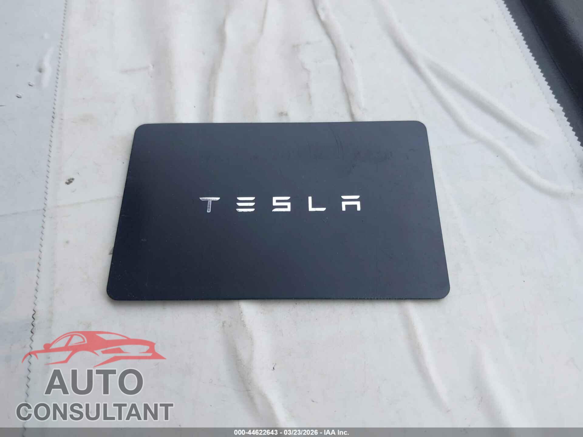 TESLA MODEL 3 2021 - 5YJ3E1EB0MF046904