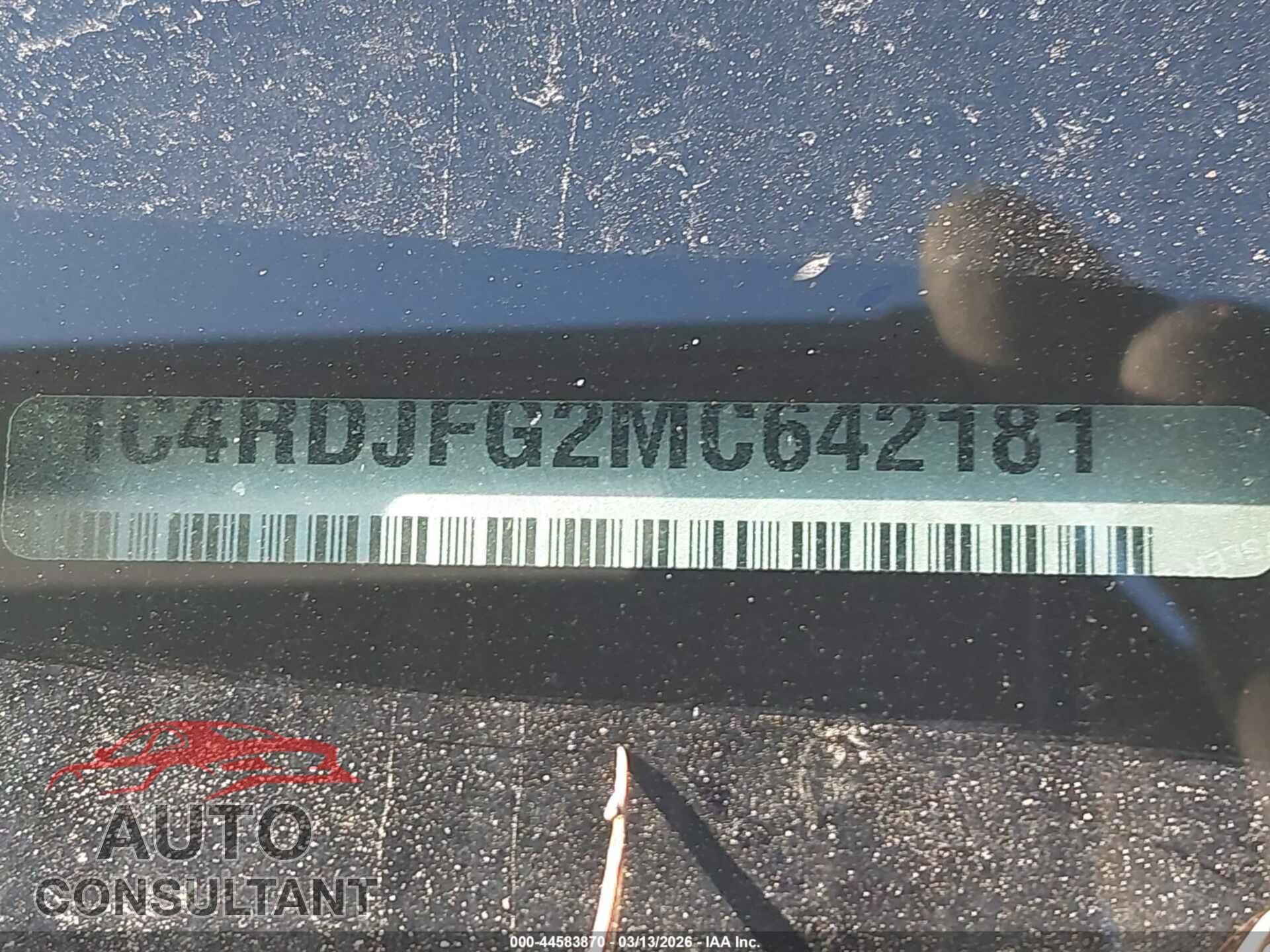 DODGE DURANGO 2021 - 1C4RDJFG2MC642181