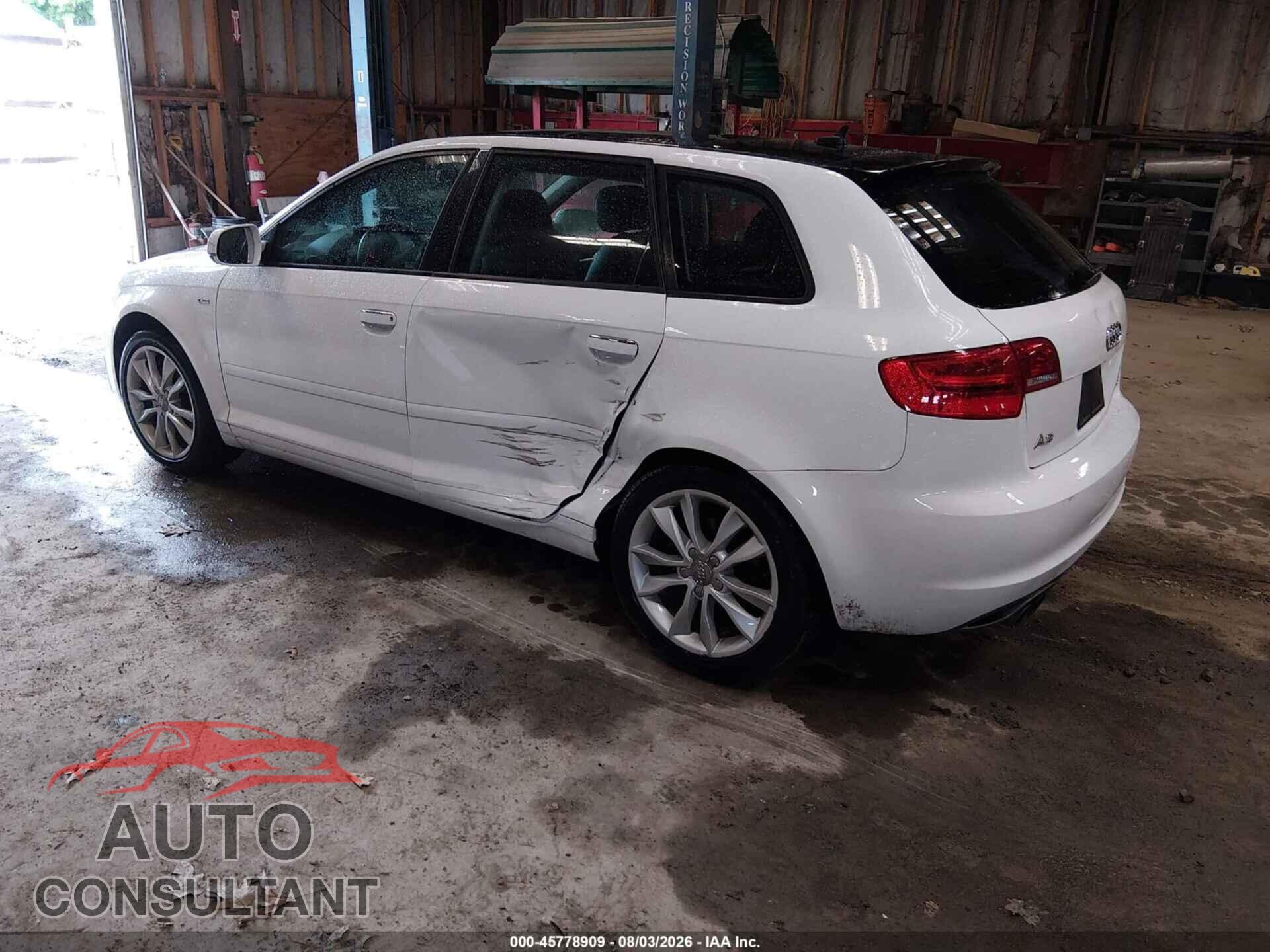 AUDI A3 2012 - WAUDFAFM4CA096047