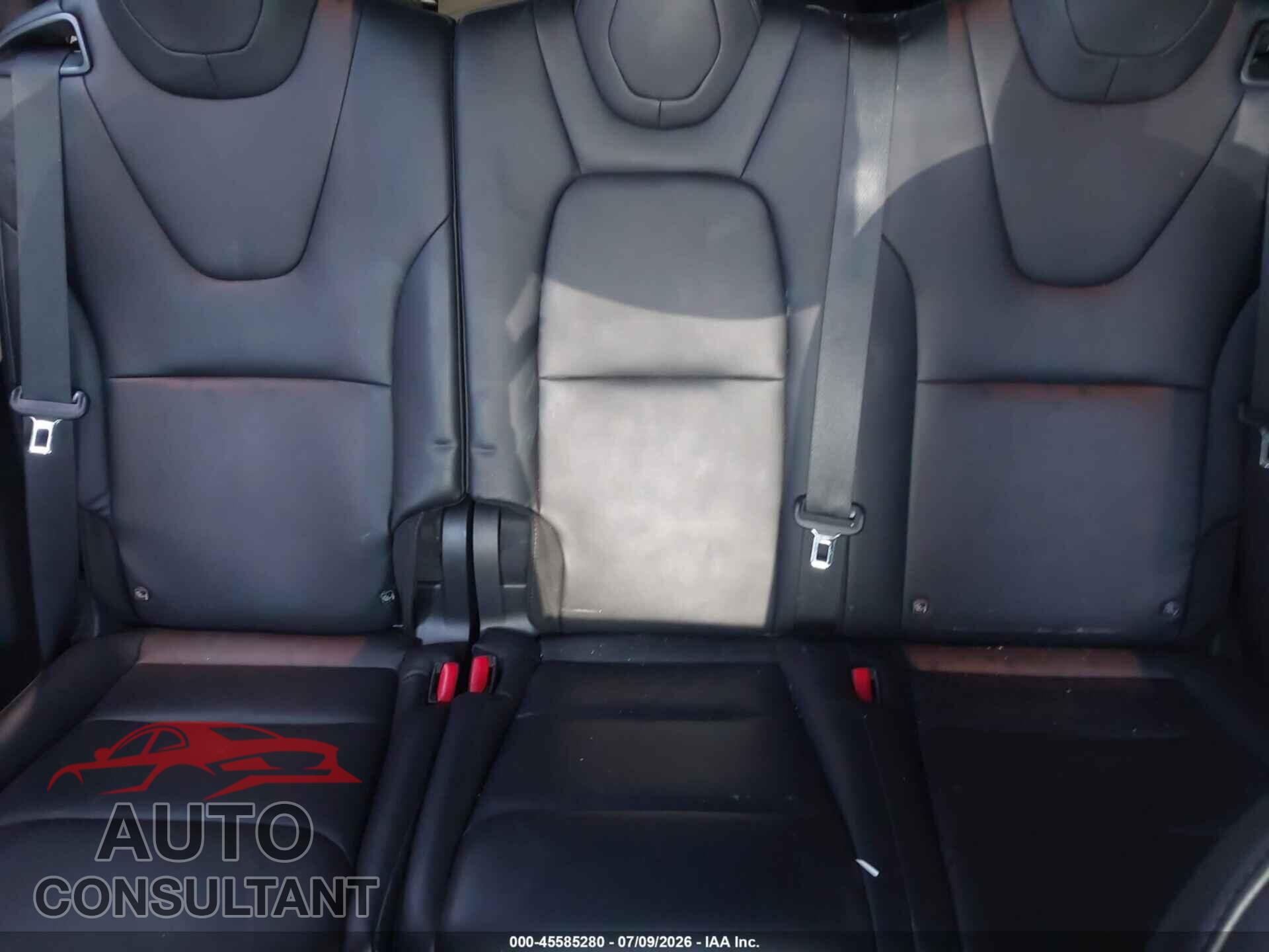 TESLA MODEL X 2020 - 5YJXCAE26LF242156