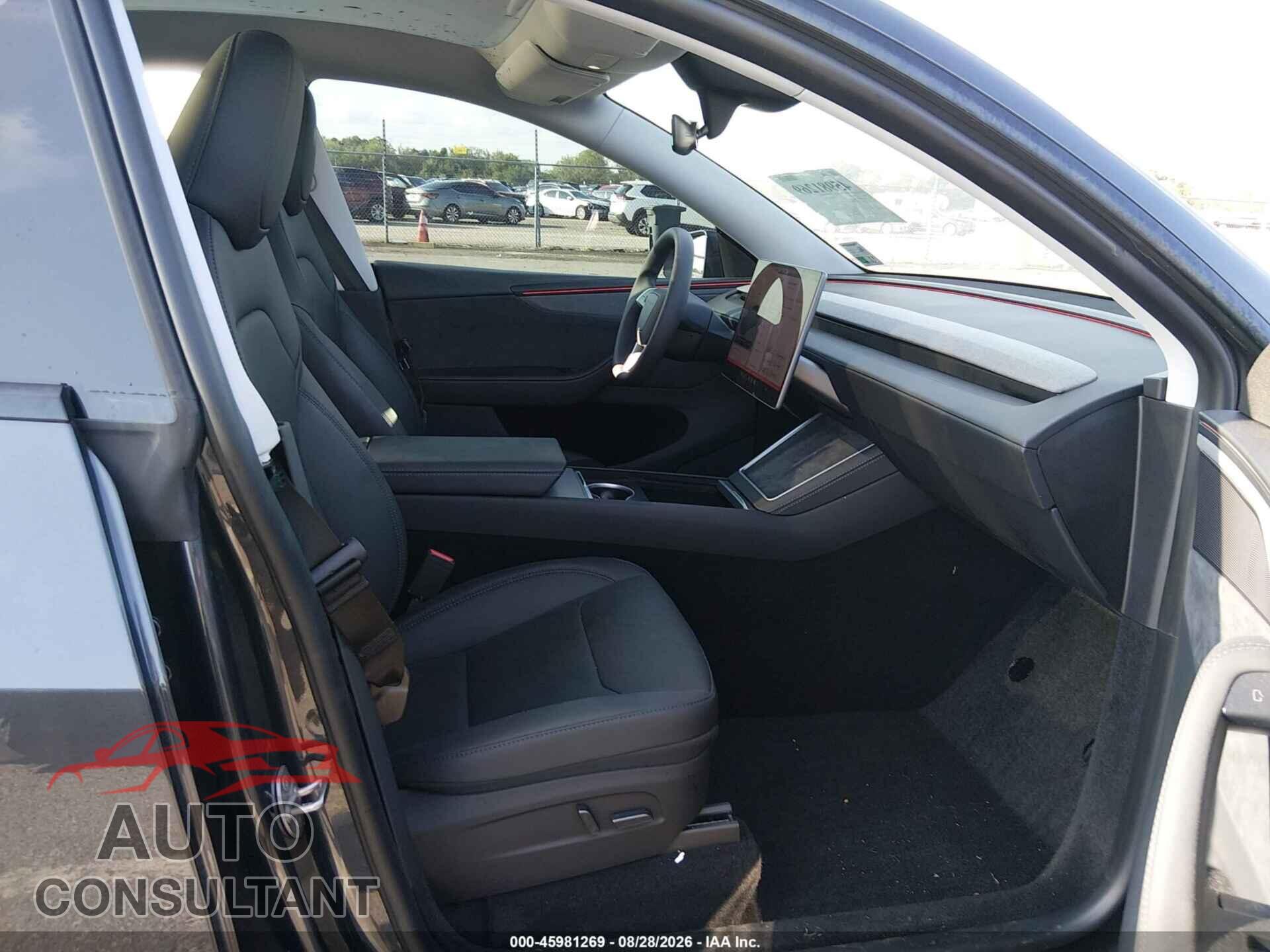 TESLA MODEL Y 2026 - 7SAYGDED5TA463355
