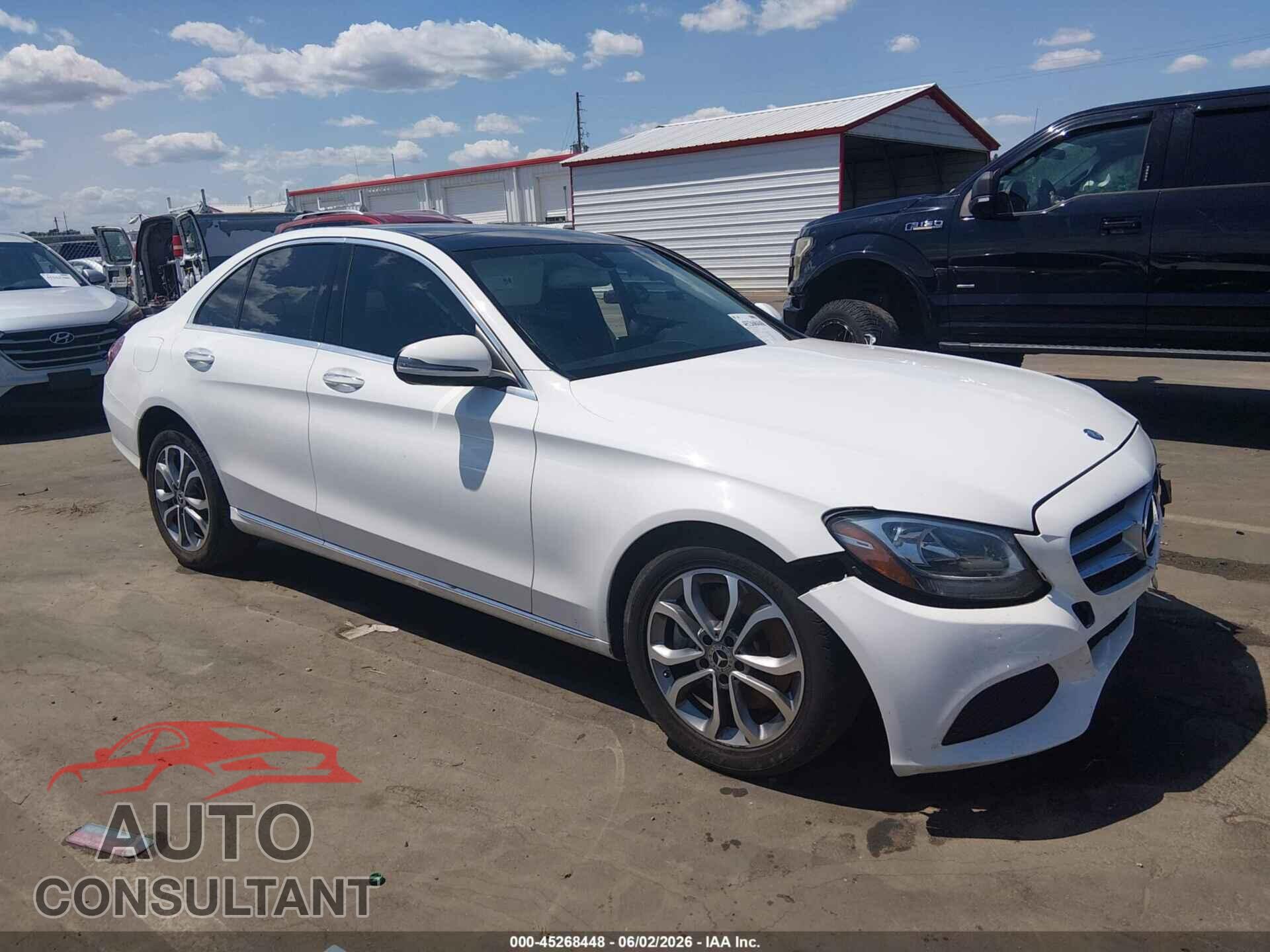 MERCEDES-BENZ C 300 2017 - 55SWF4KB8HU228063