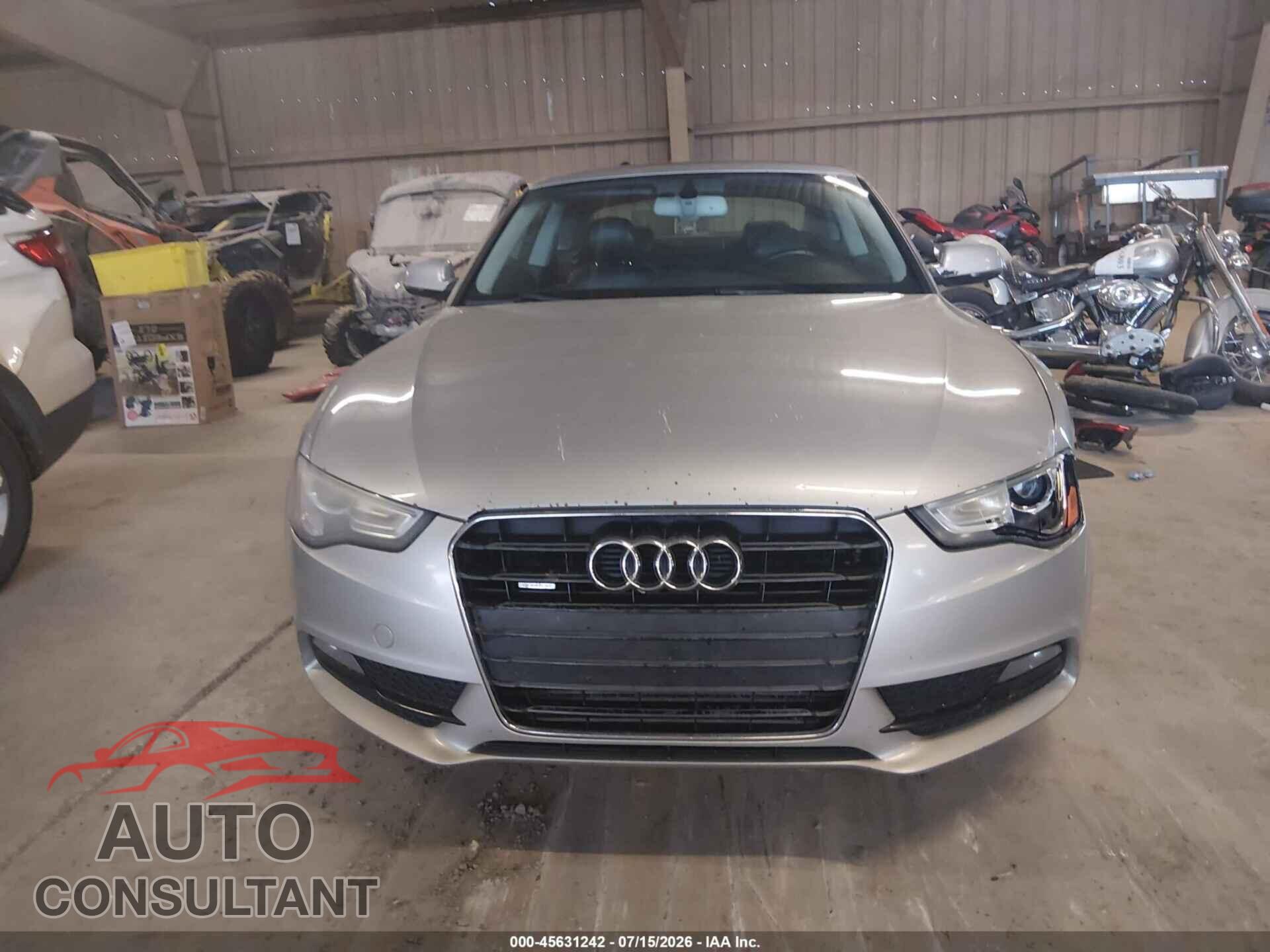 AUDI A5 2013 - WAULFAFR2DA043162