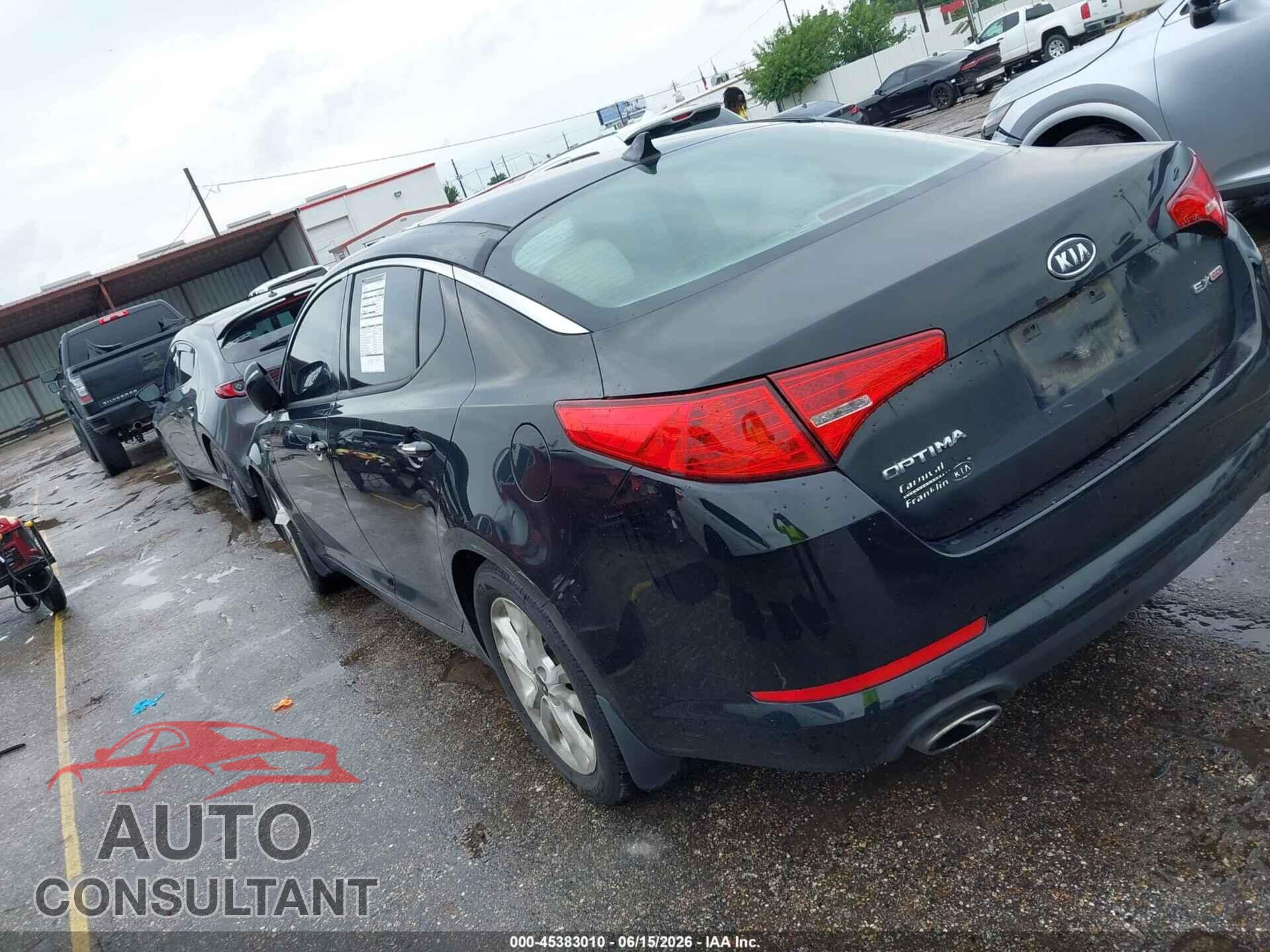 KIA OPTIMA 2011 - KNAGN4A77B5141539