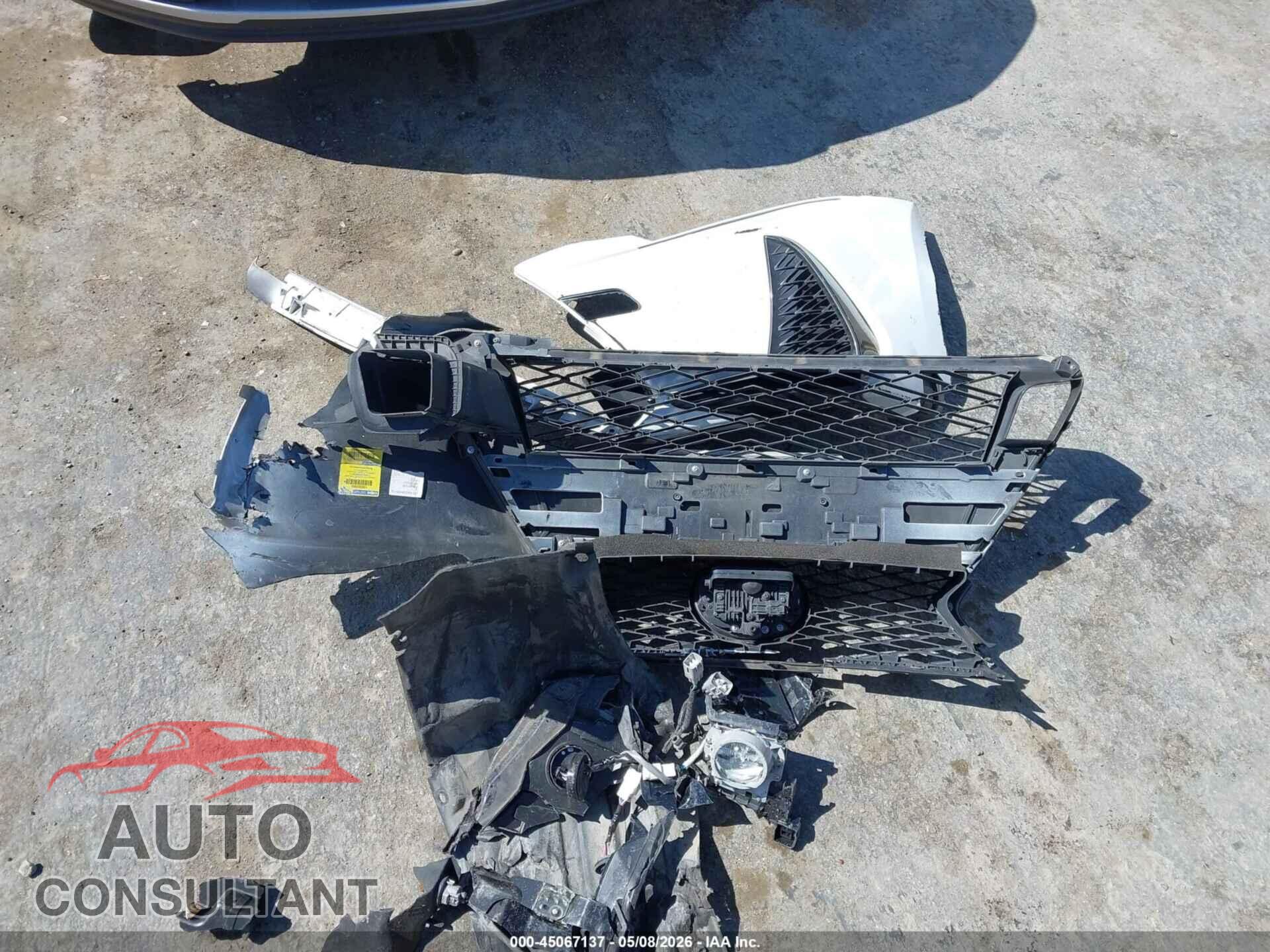LEXUS IS 350 2017 - JTHBE1D28H5030873