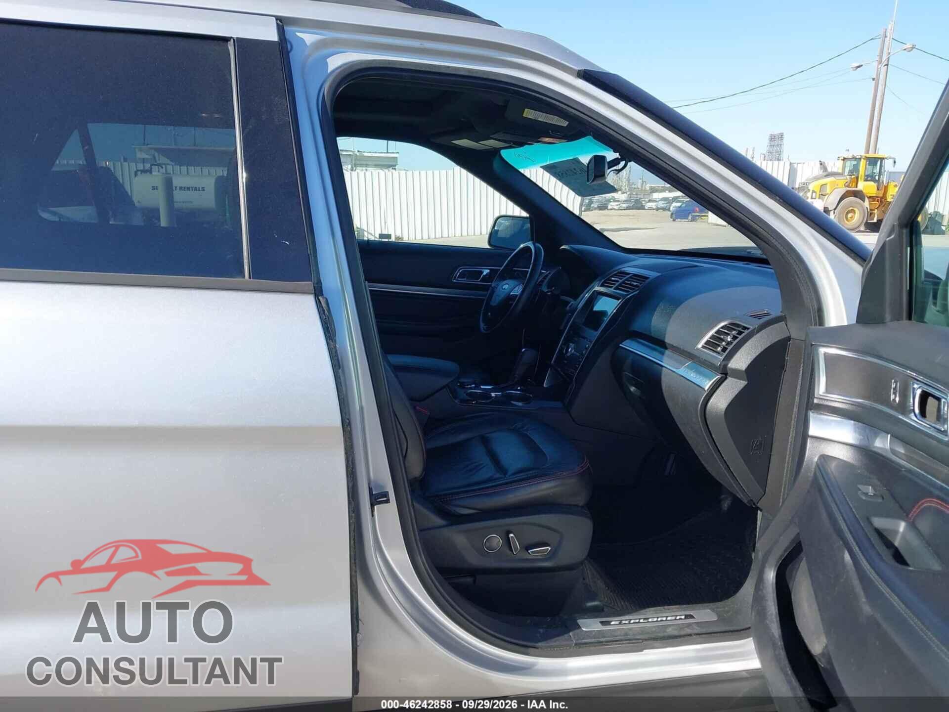 FORD EXPLORER 2018 - 1FM5K8GT2JGB44099