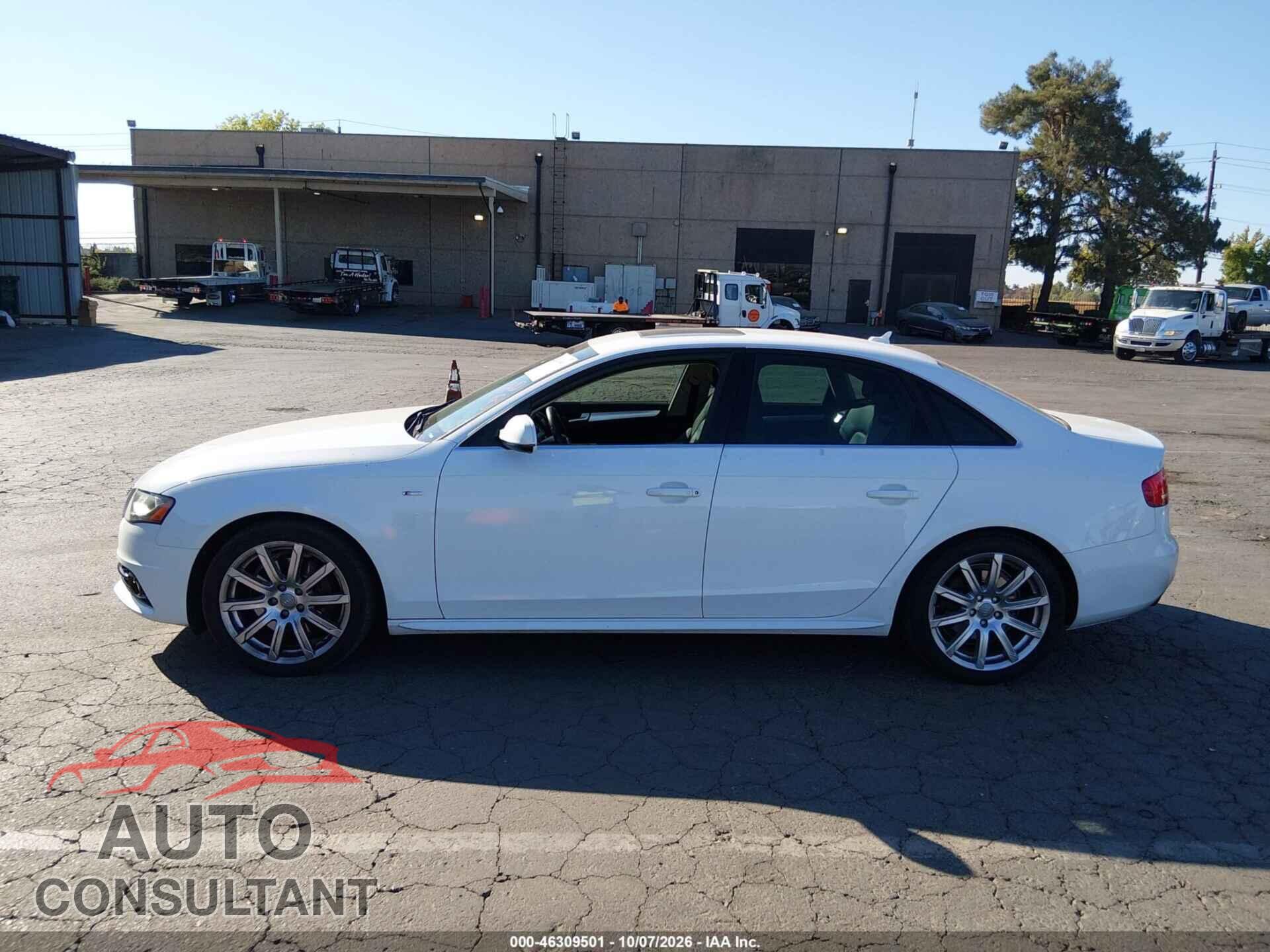 AUDI A4 2012 - WAUFFAFL8CN007198