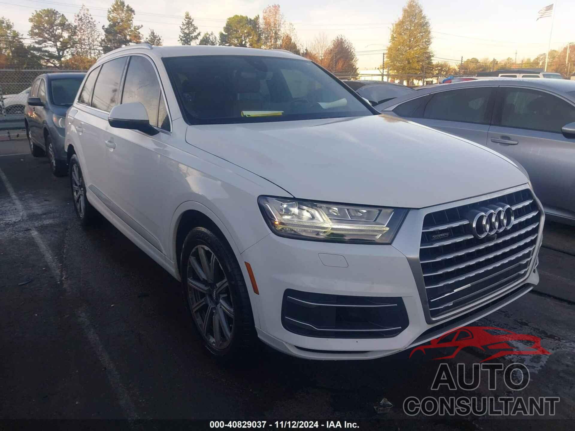 AUDI Q7 2019 - WA1LAAF77KD007411