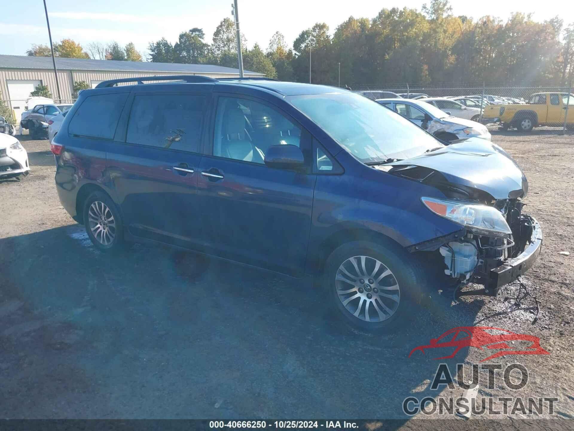 TOYOTA SIENNA 2018 - 5TDYZ3DC9JS927009