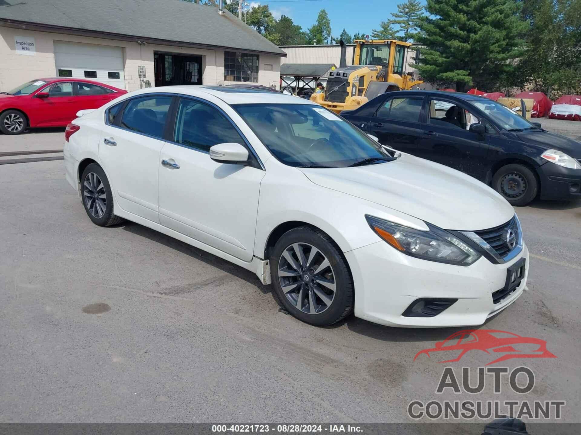 NISSAN ALTIMA 2017 - 1N4AL3AP8HC154254