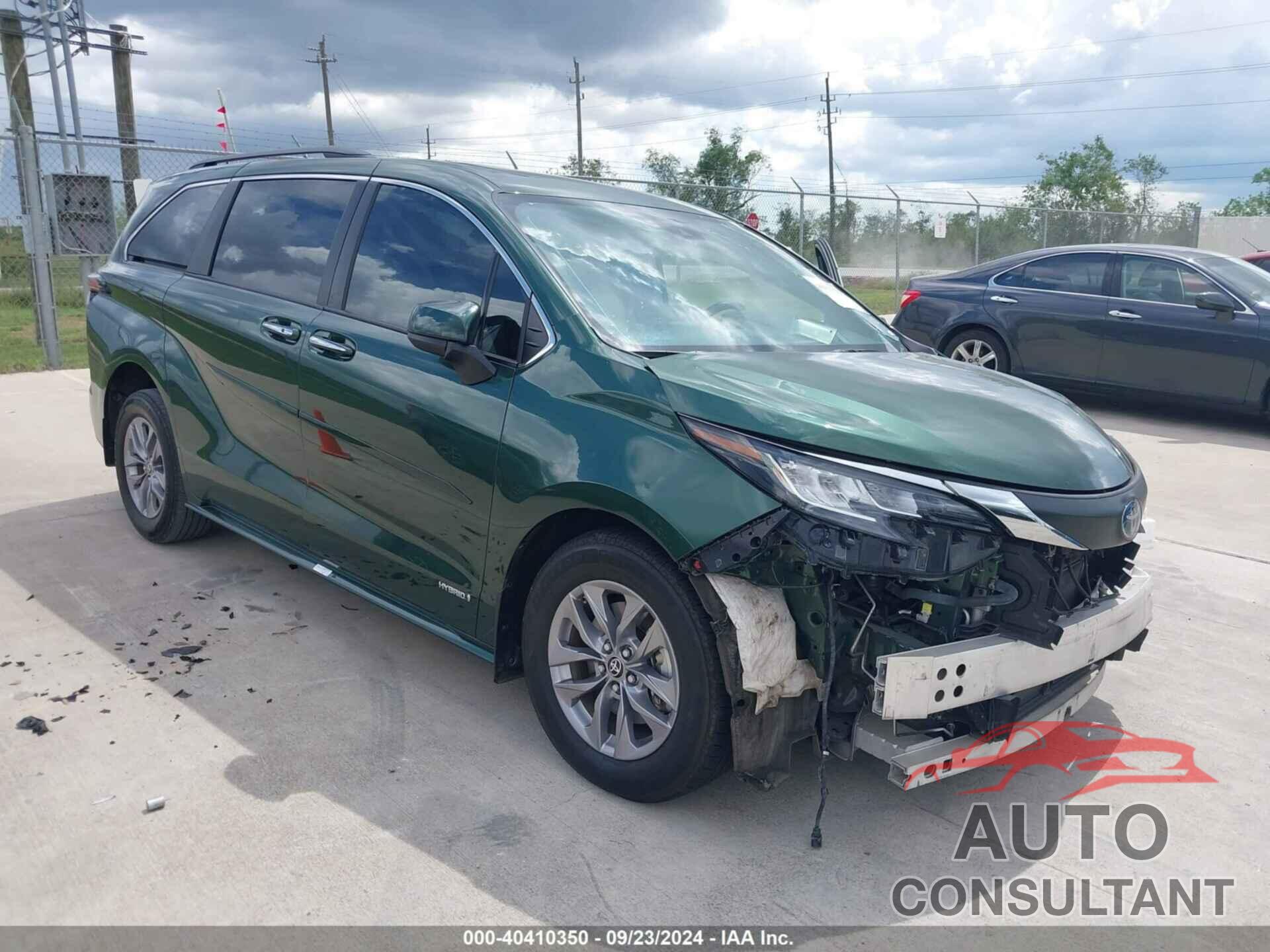 TOYOTA SIENNA 2021 - 5TDYRKEC7MS074509