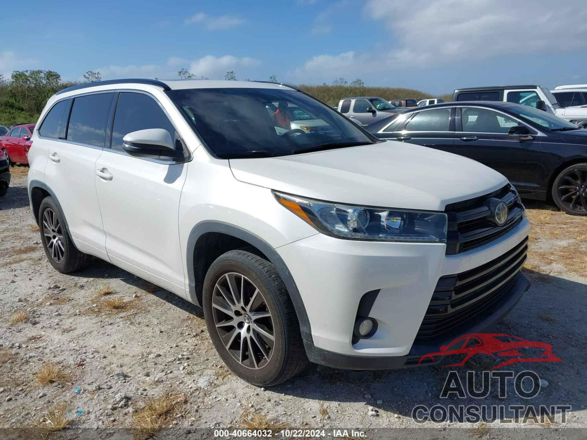 TOYOTA HIGHLANDER 2018 - 5TDKZRFHXJS546223