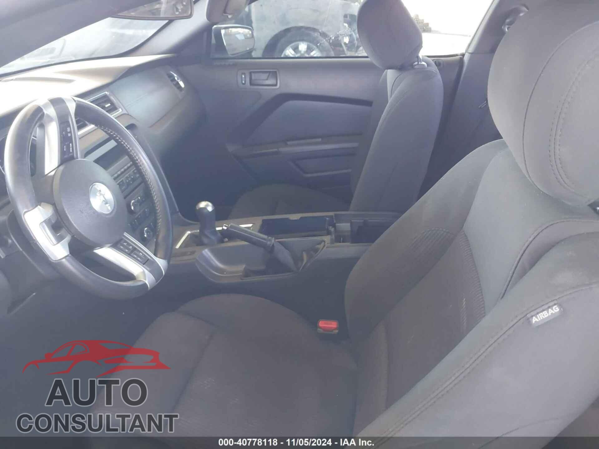 FORD MUSTANG 2014 - 1ZVBP8CF4E5327737