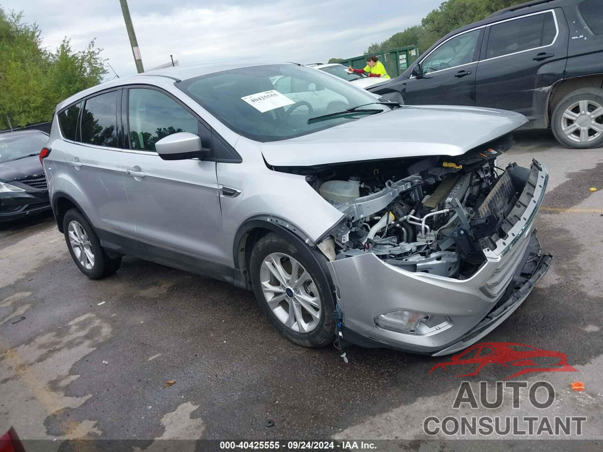 FORD ESCAPE 2019 - 1FMCU9GDXKUC04164