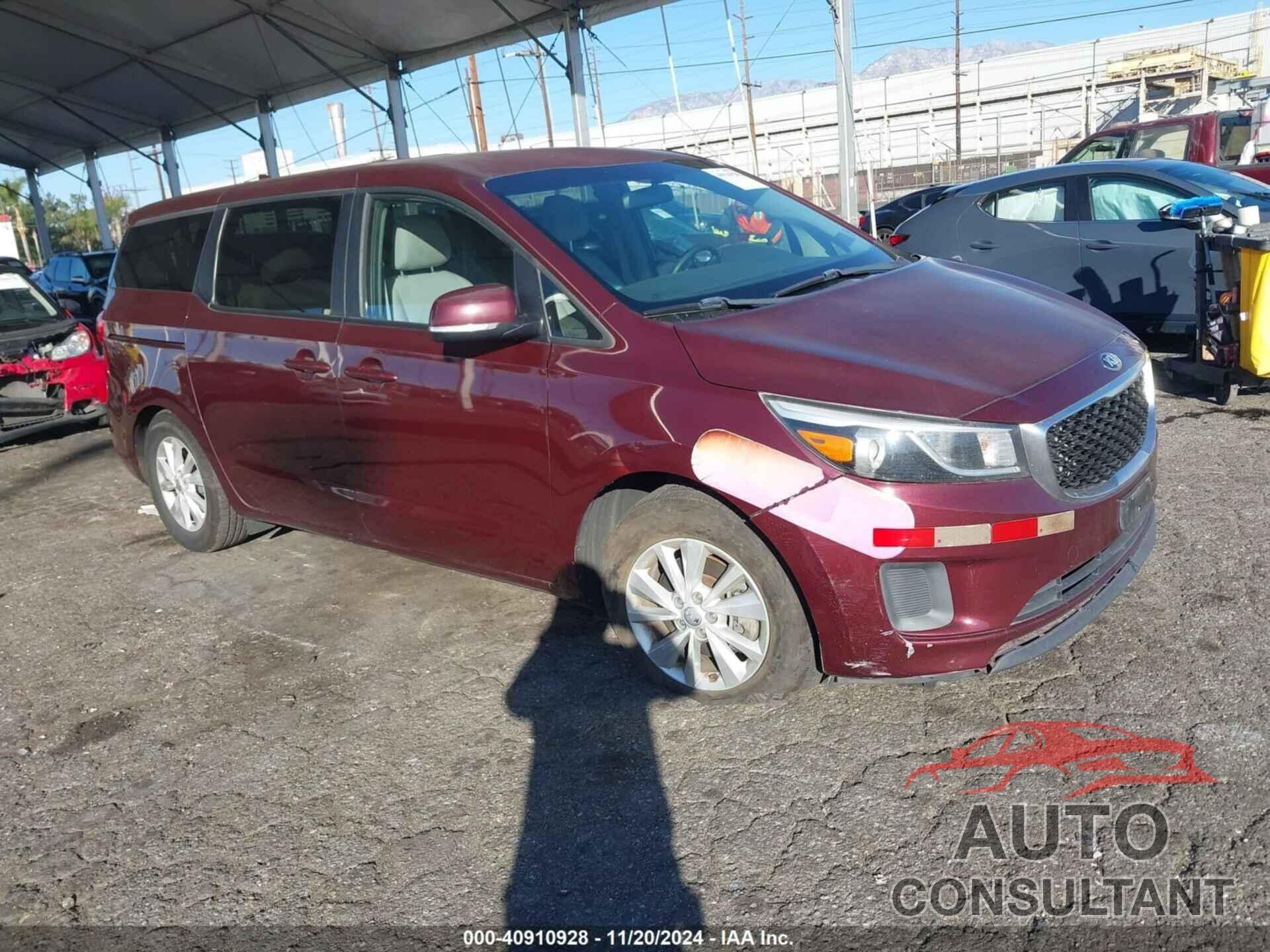 KIA SEDONA 2018 - KNDMB5C15J6379184