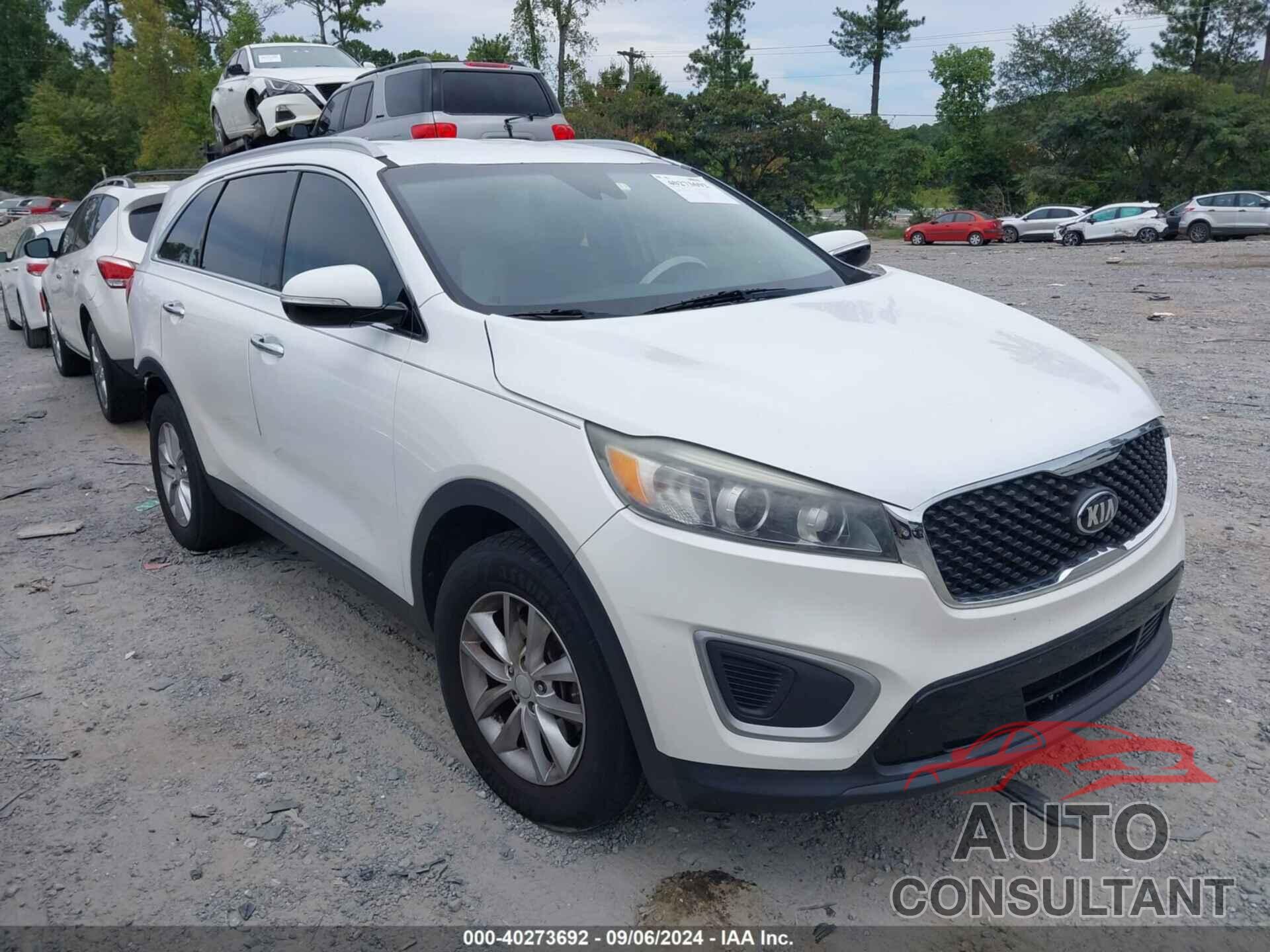 KIA SORENTO 2017 - 5XYPG4A5XHG292452