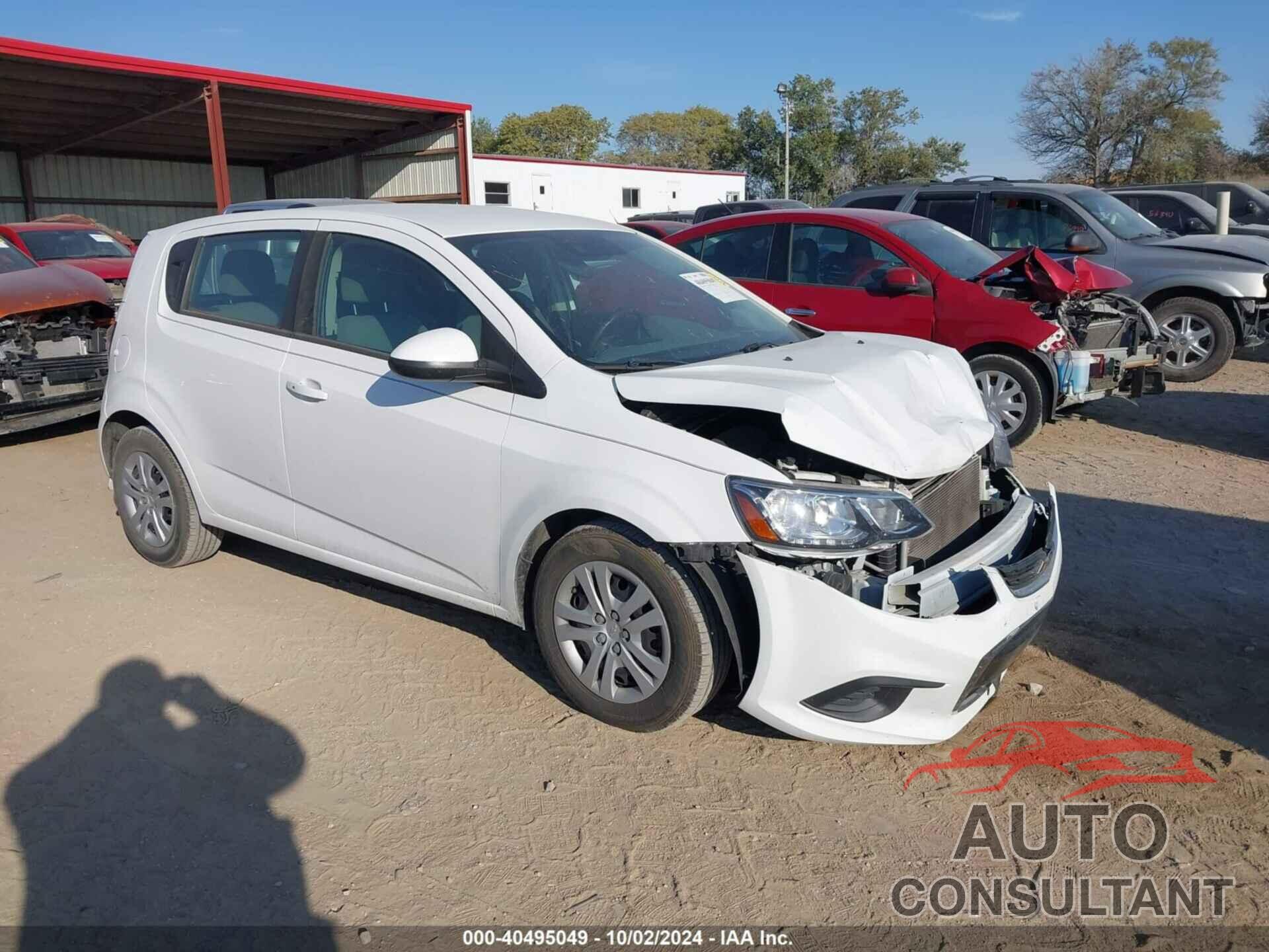 CHEVROLET SONIC 2019 - 1G1JG6SB2K4139102