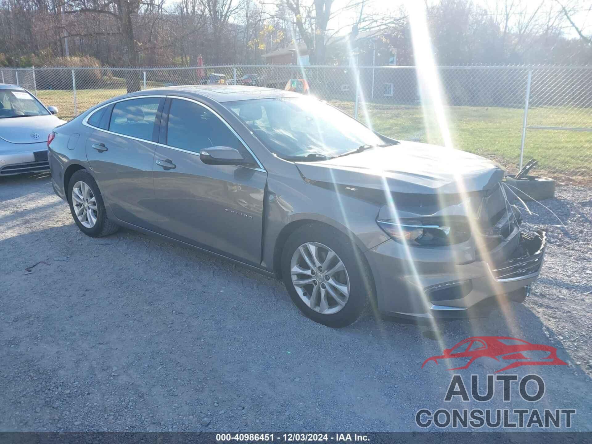 CHEVROLET MALIBU 2018 - 1G1ZD5ST7JF140103