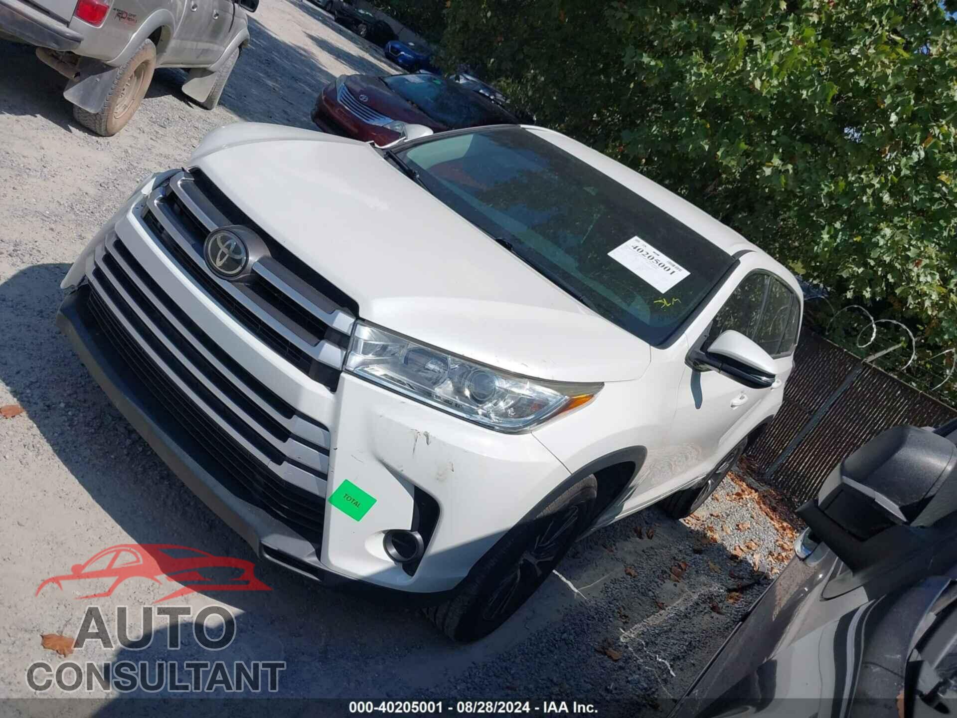 TOYOTA HIGHLANDER 2018 - 5TDZZRFH1JS239361