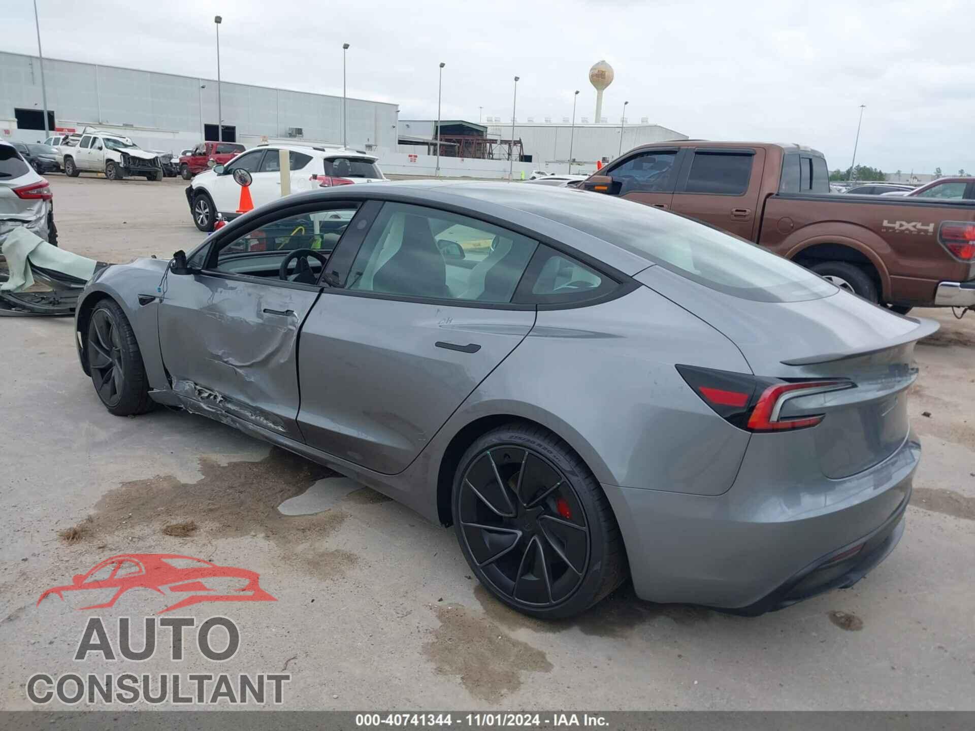 TESLA MODEL 3 2024 - 5YJ3E1ET9RF848447