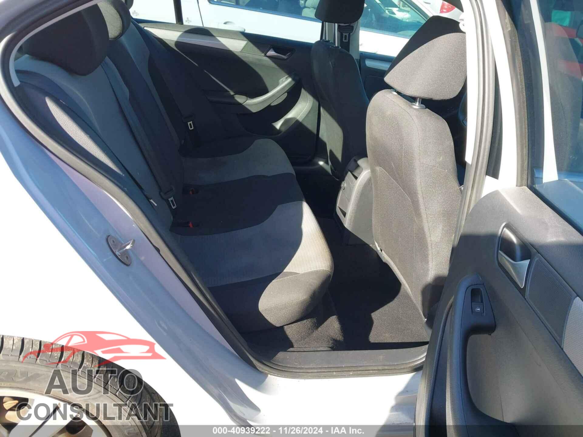 VOLKSWAGEN JETTA 2017 - 3VW2B7AJ5HM347140