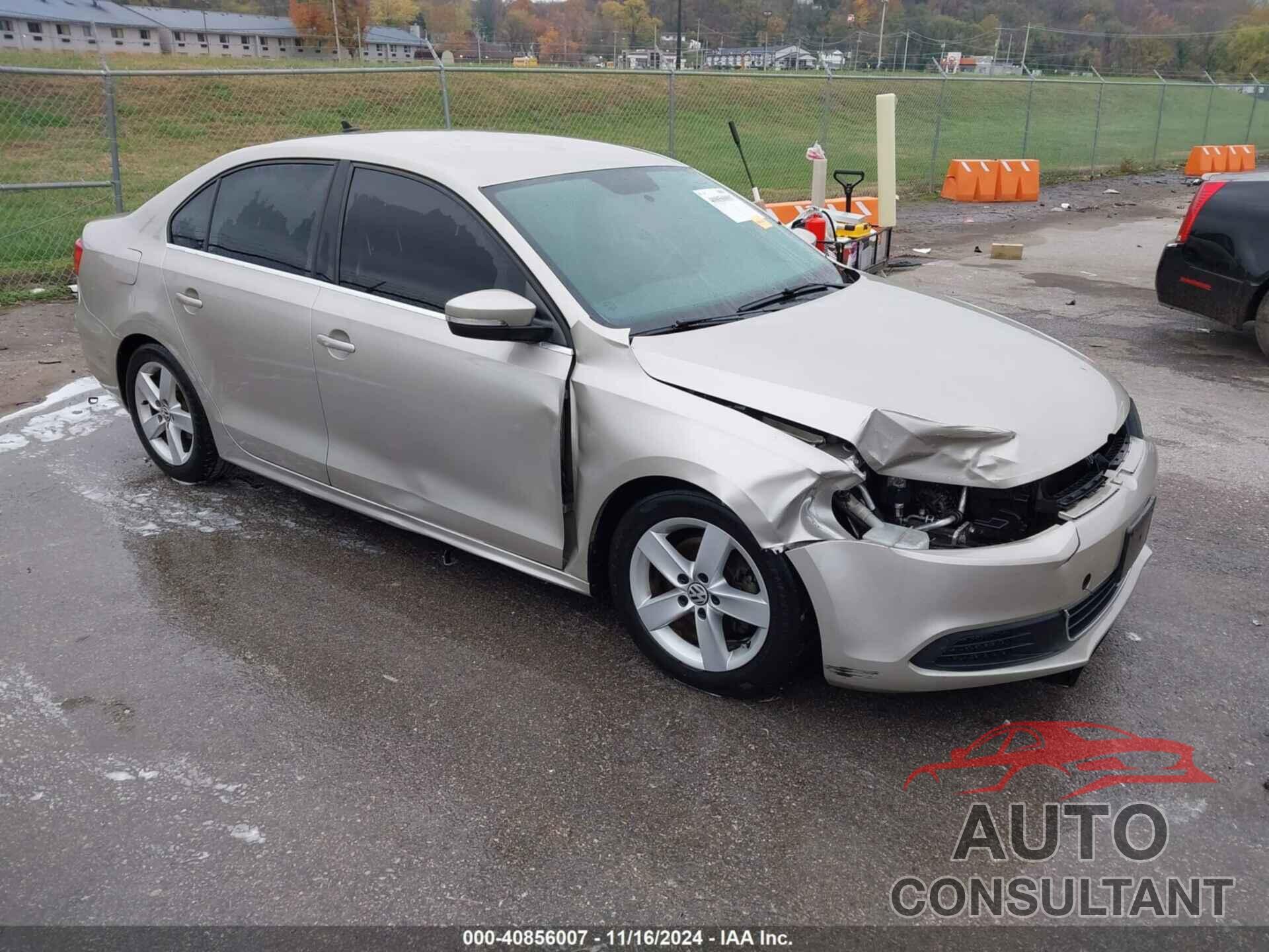 VOLKSWAGEN JETTA 2014 - 3VW3L7AJ9EM233056