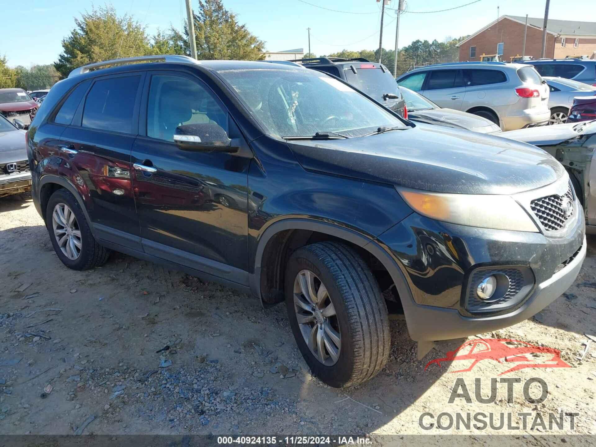 KIA SORENTO 2011 - 5XYKT4A22BG065551