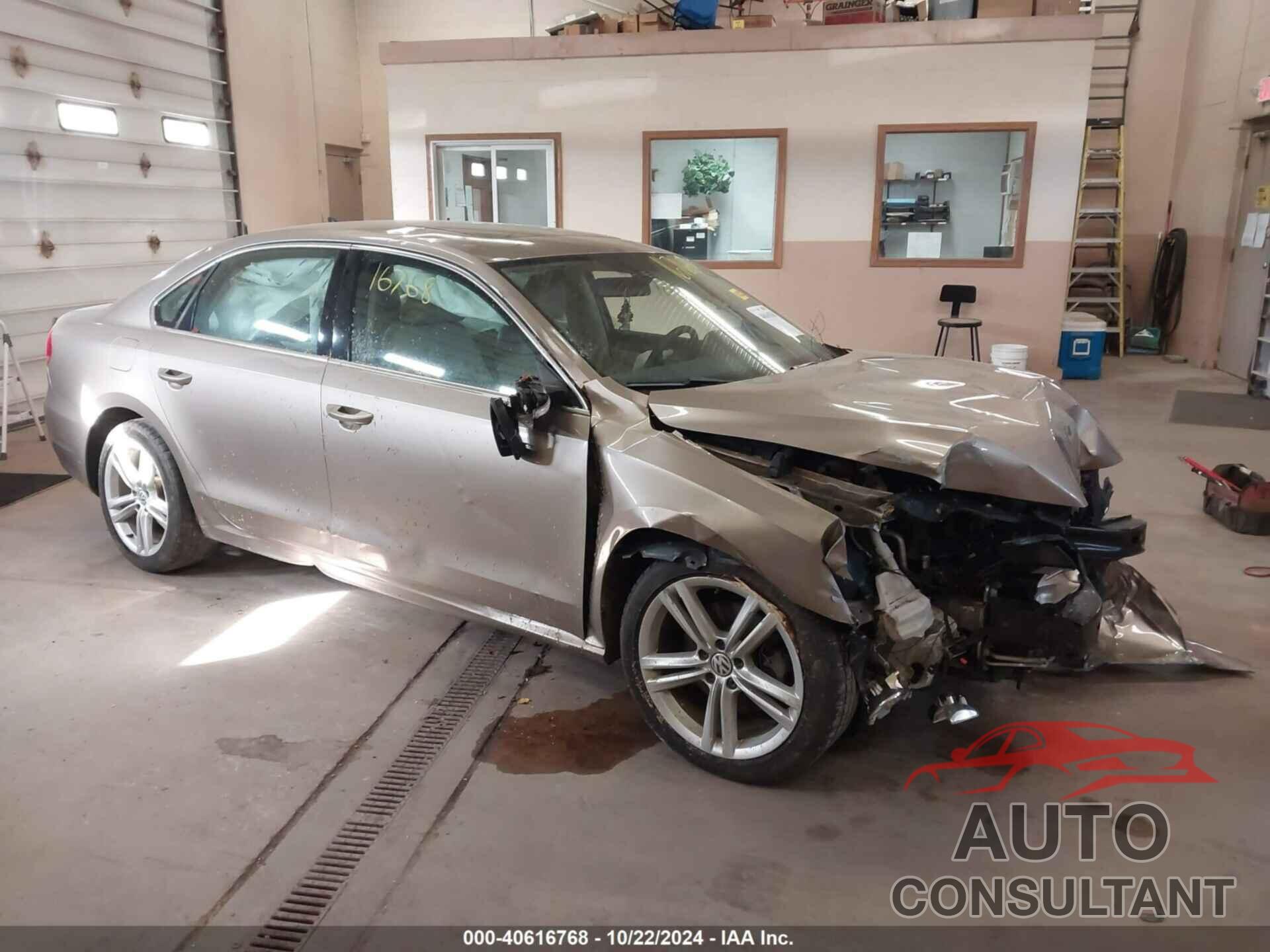 VOLKSWAGEN PASSAT 2015 - 1VWBV7A34FC069855