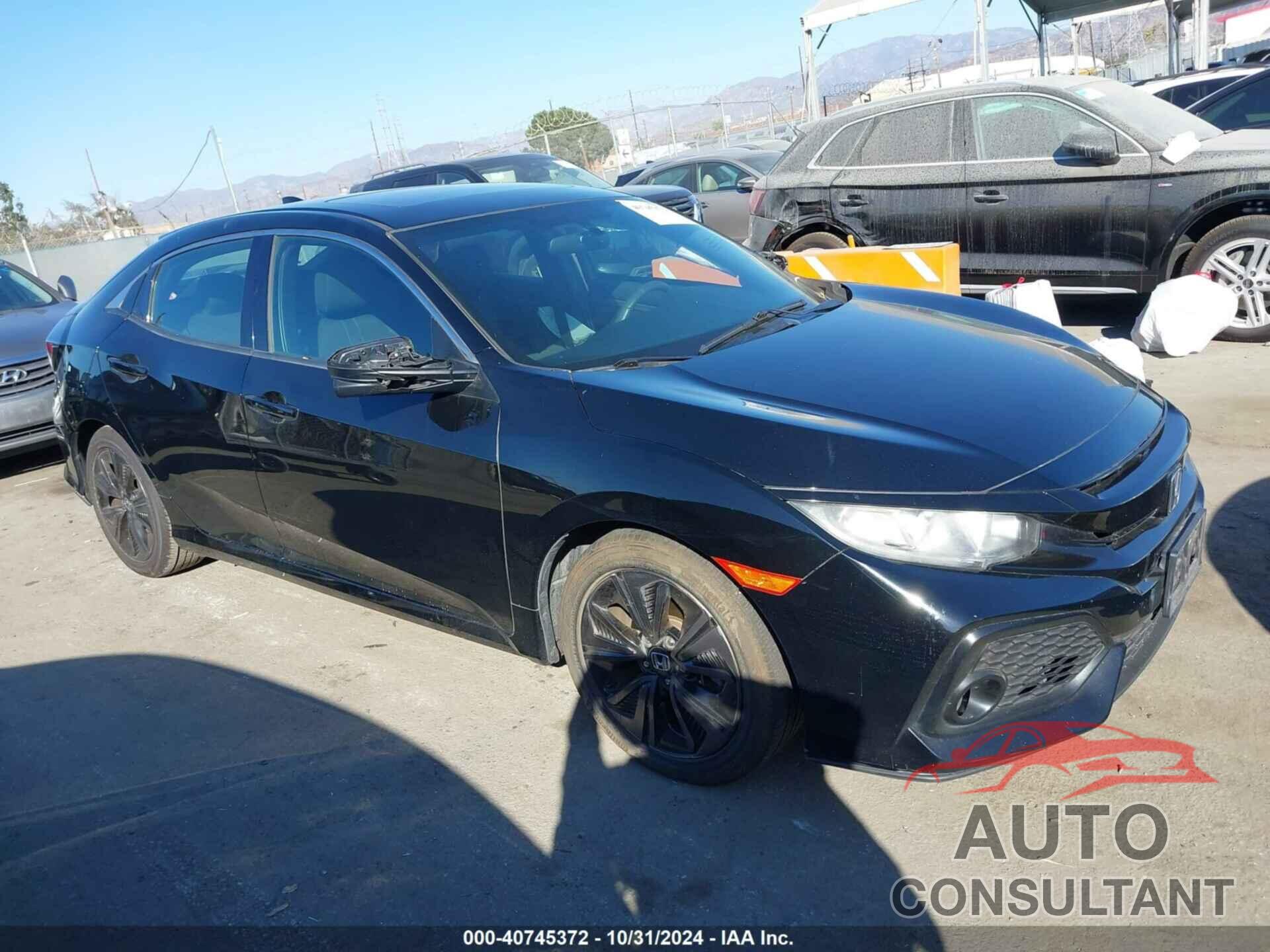 HONDA CIVIC 2018 - SHHFK7H55JU401011