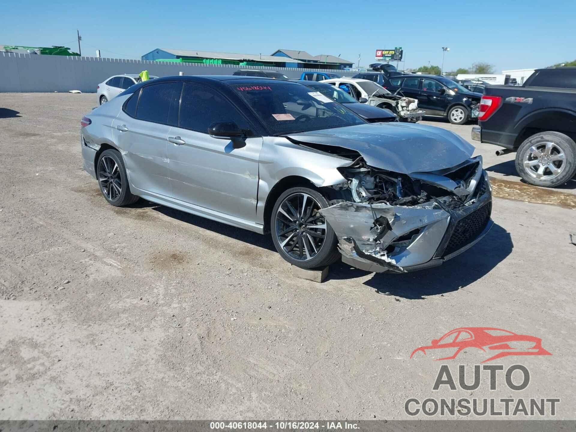 TOYOTA CAMRY 2018 - 4T1BZ1HK3JU009422