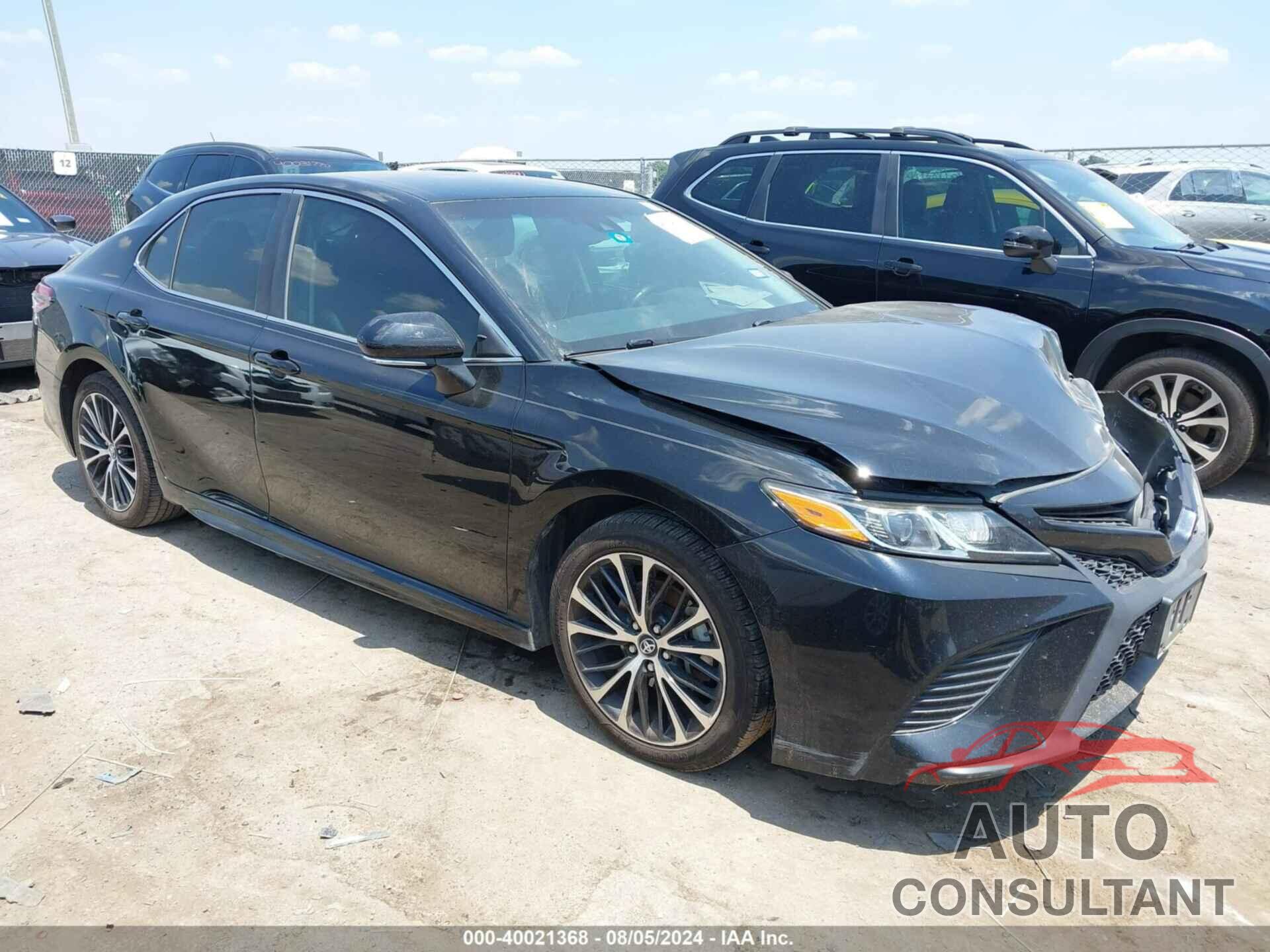 TOYOTA CAMRY 2018 - 4T1B11HK4JU058085