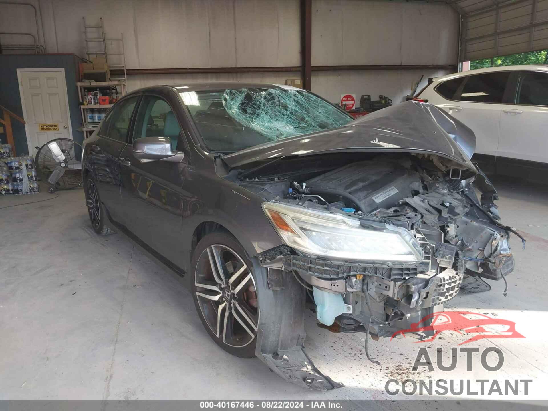 HONDA ACCORD 2016 - 1HGCR3F98GA006855