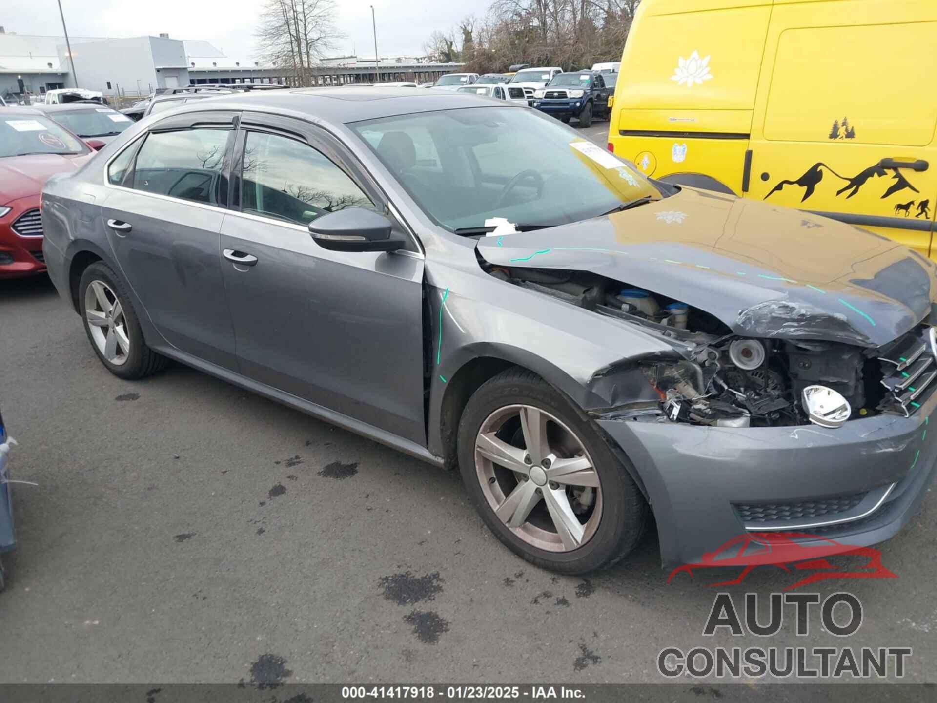 VOLKSWAGEN PASSAT 2012 - 1VWBP7A34CC010195