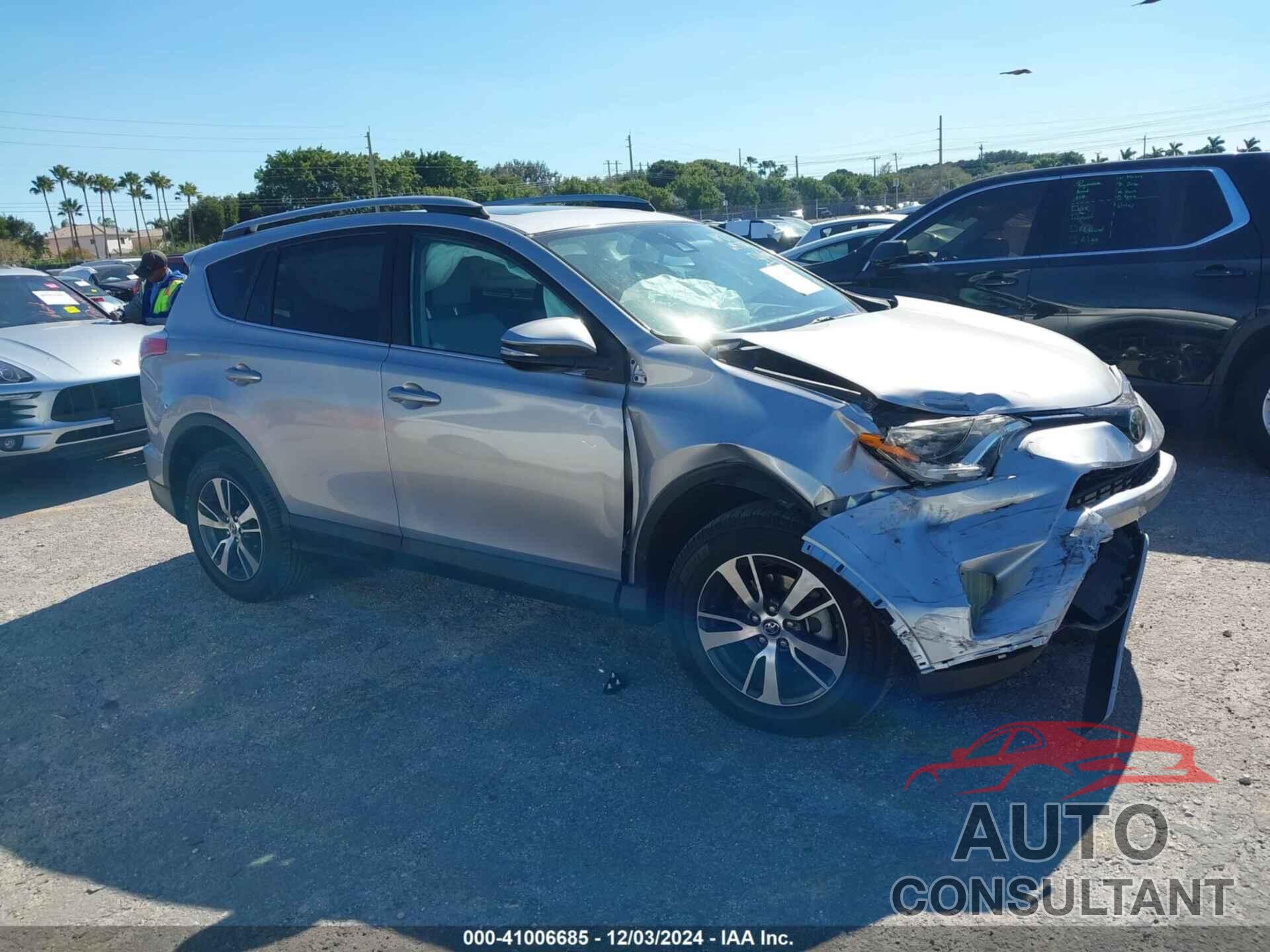 TOYOTA RAV4 2017 - 2T3RFREV3HW695774