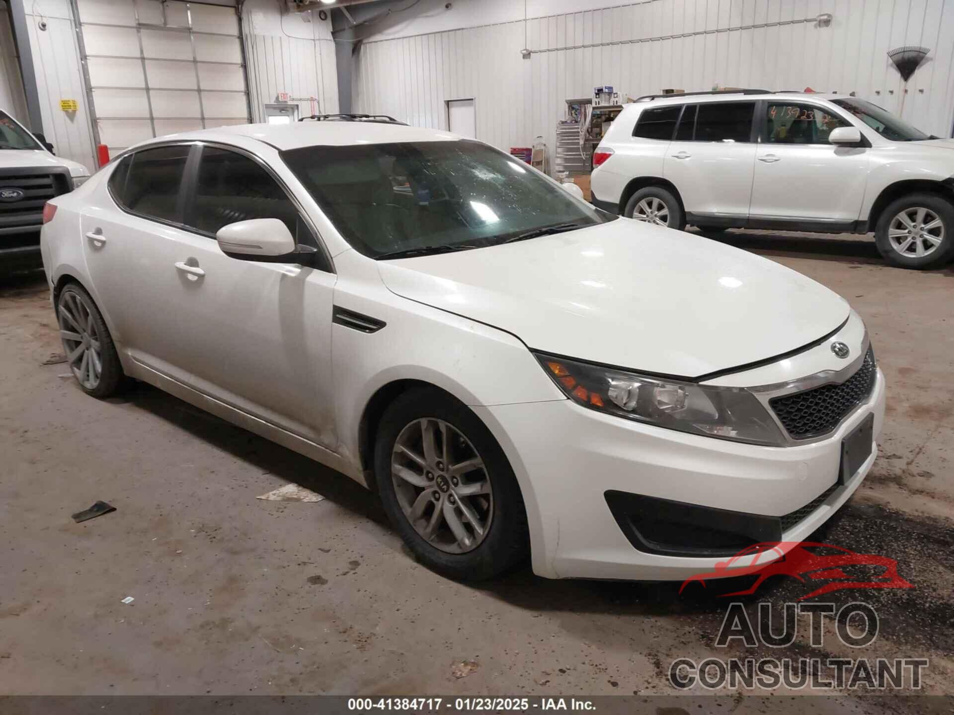KIA OPTIMA 2011 - KNAGM4A7XB5121112