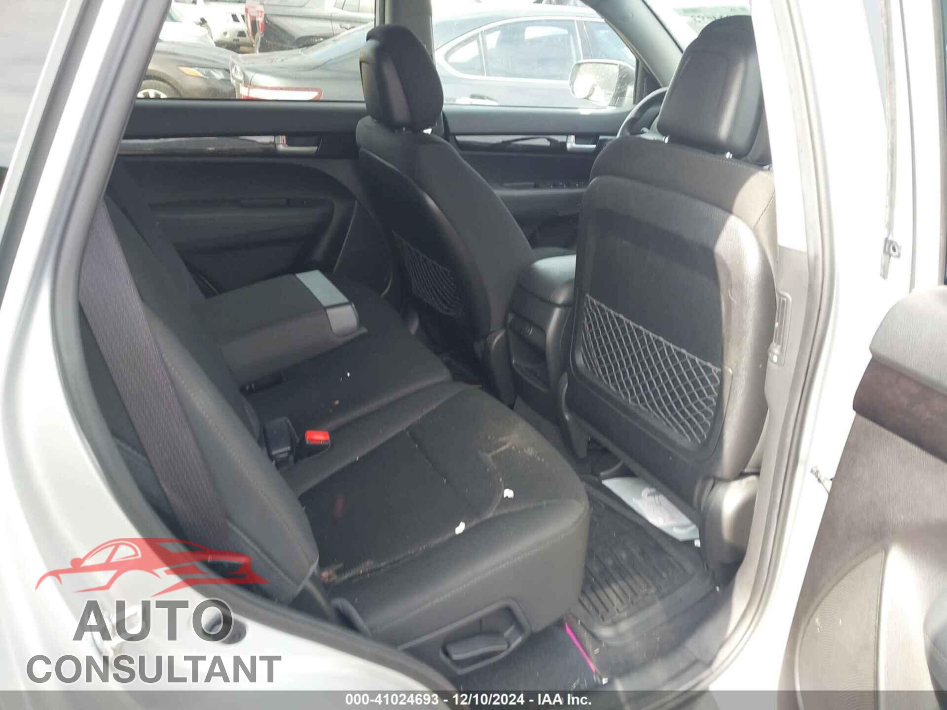 KIA SORENTO 2015 - 5XYKTCA63FG568959