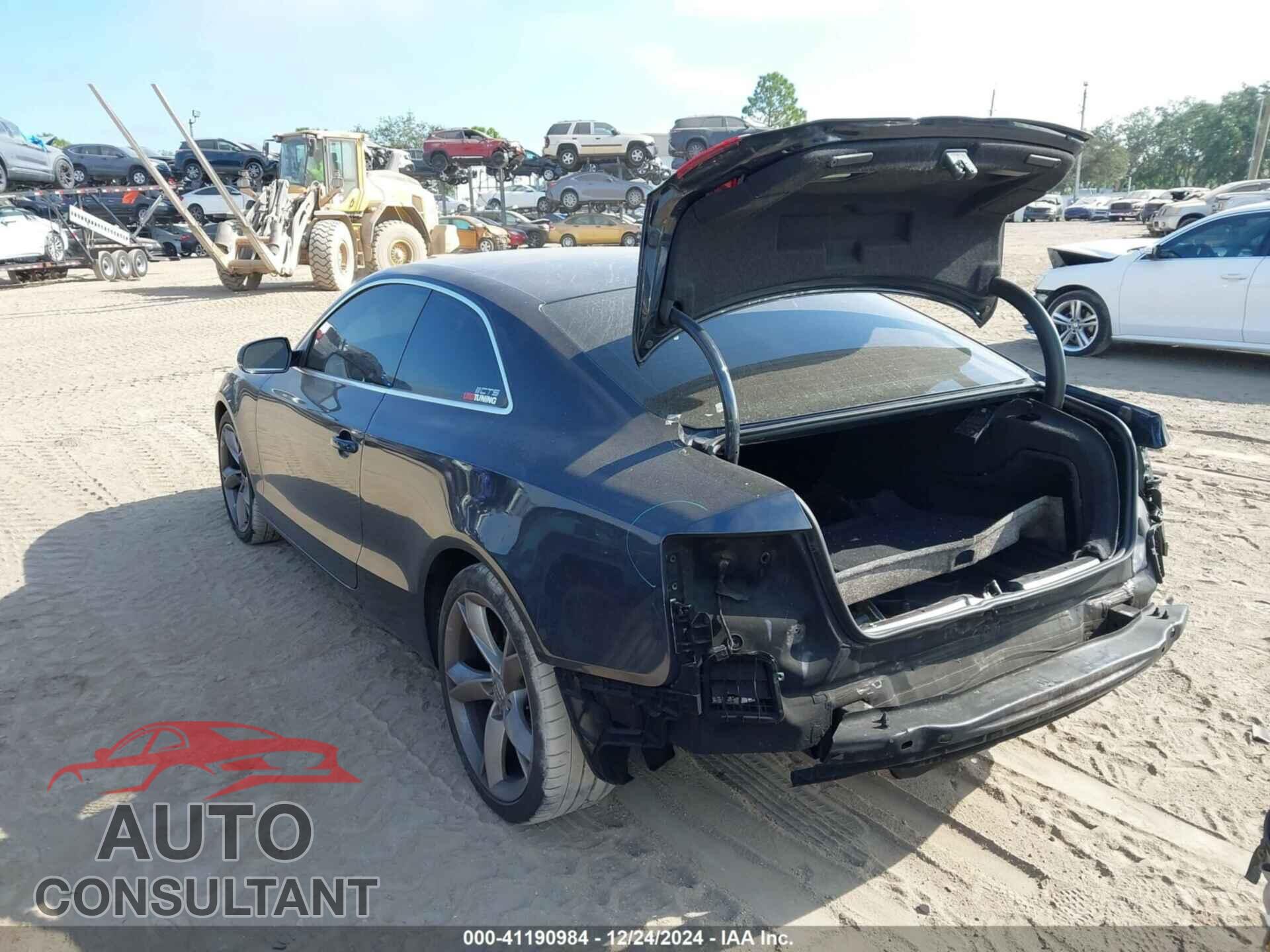 AUDI A5 2012 - WAULFAFR5CA021378