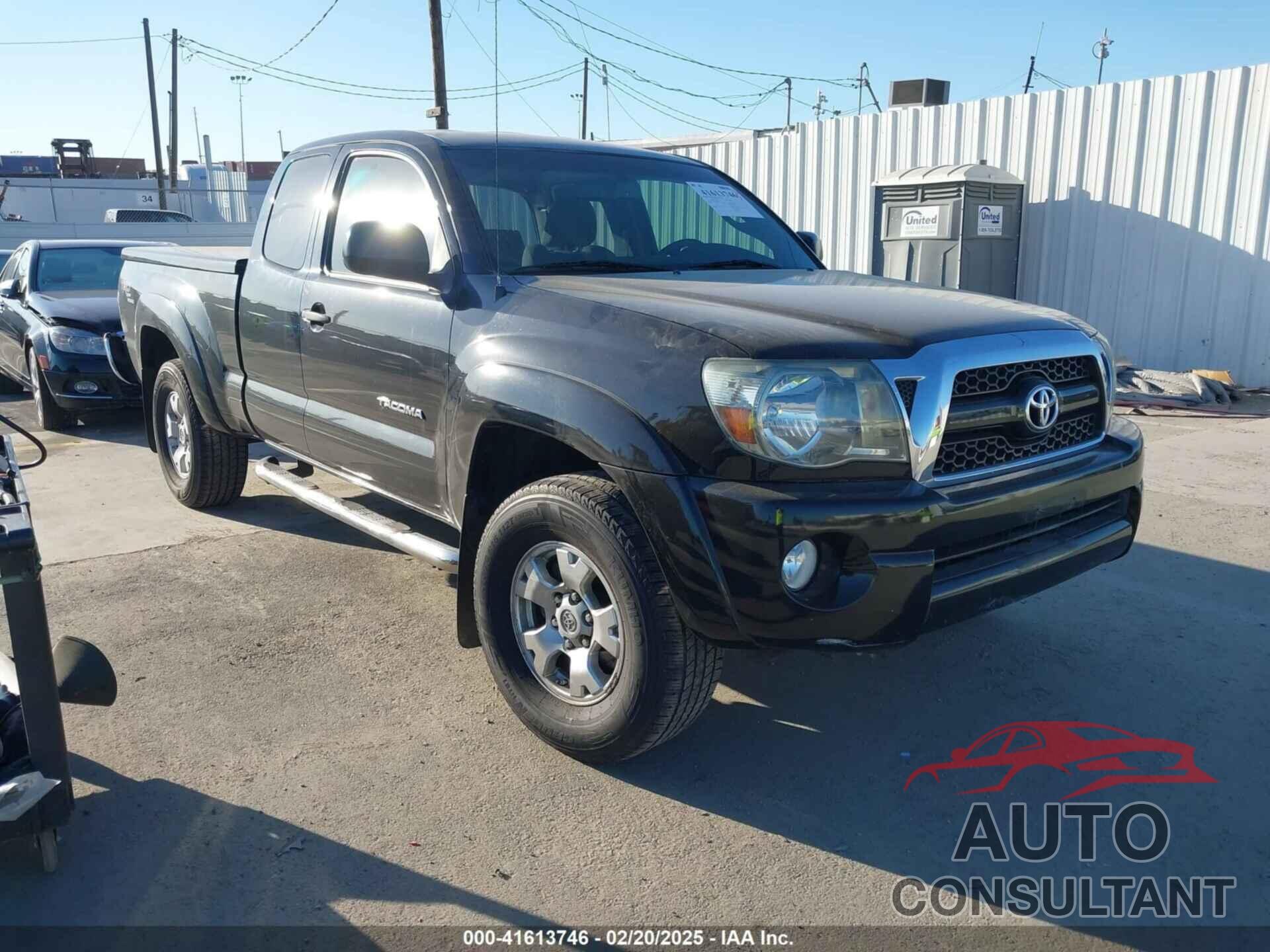 TOYOTA TACOMA 2011 - 5TFTU4GN2BX004653