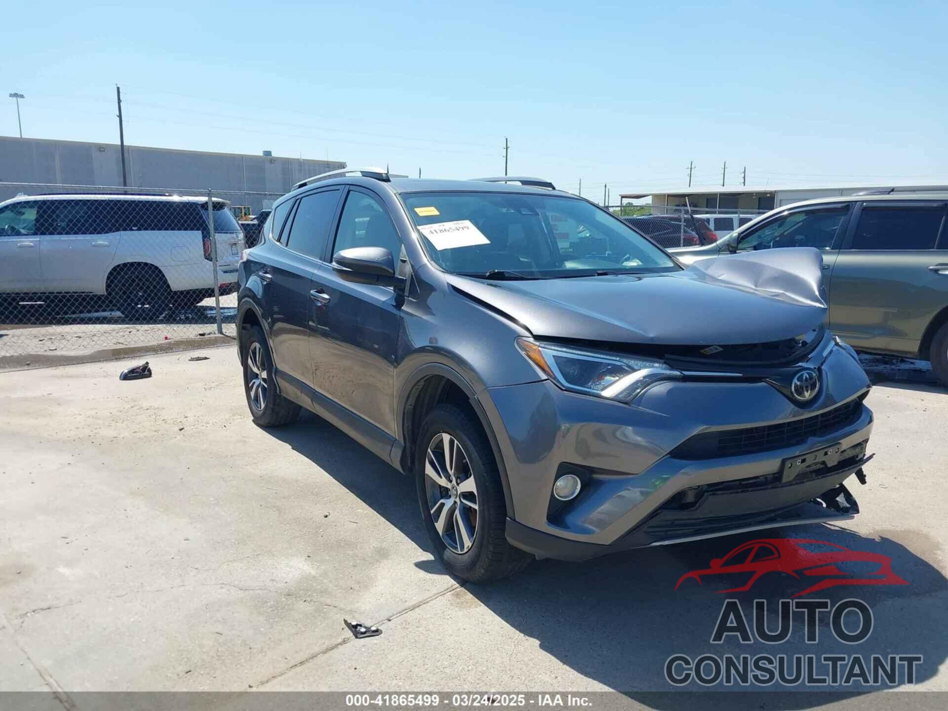 TOYOTA RAV4 2017 - JTMWFREV7HJ144443
