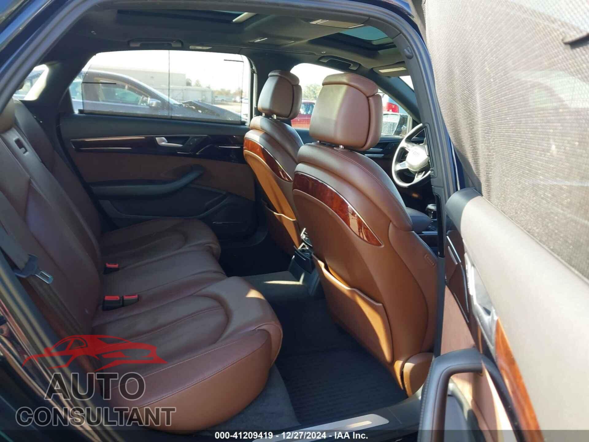 AUDI A8 L 2013 - WAUR2AFD3DN012893