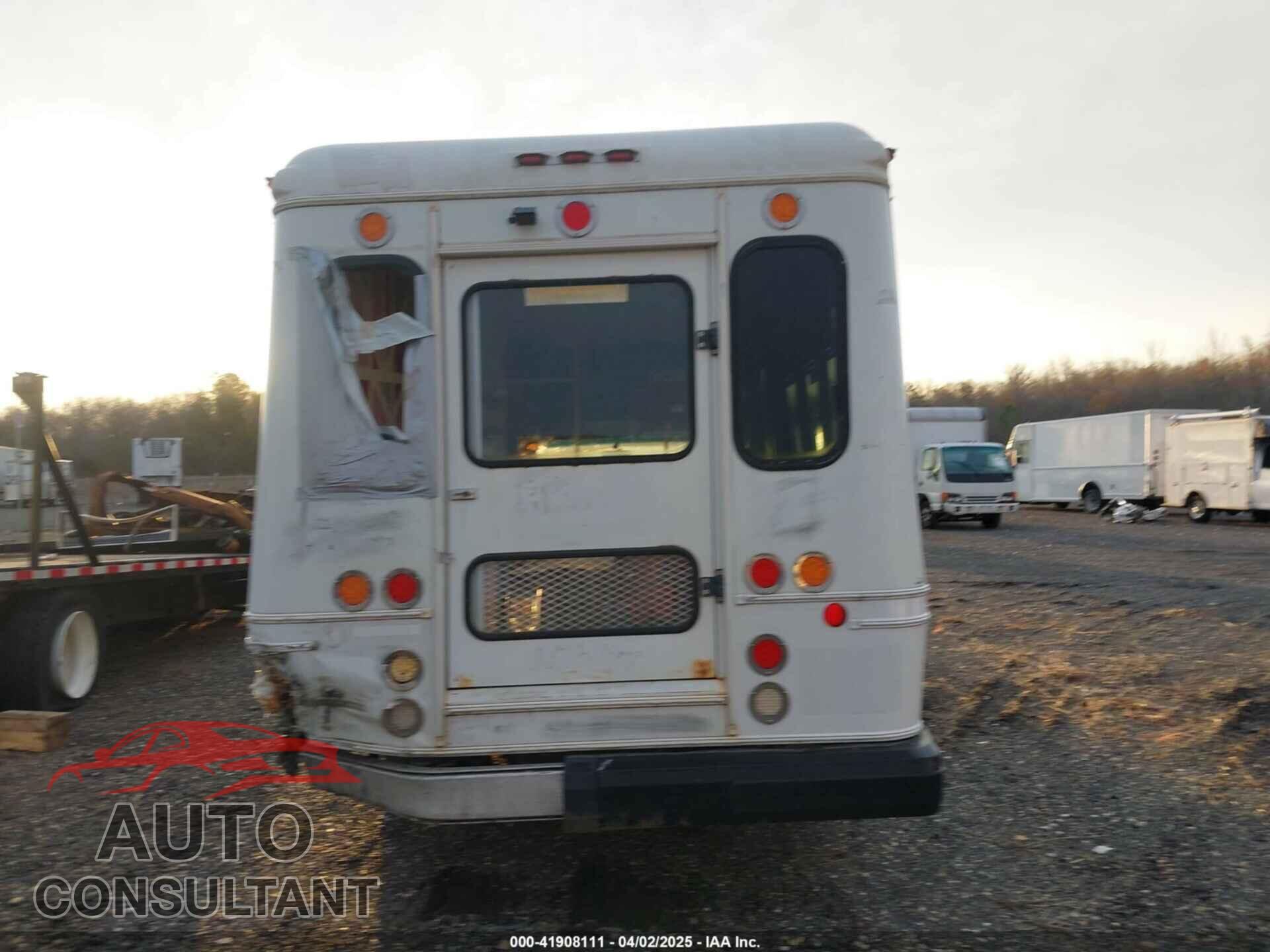 FORD E-450 CUTAWAY 2011 - 1FDFE4FS6BDB26642