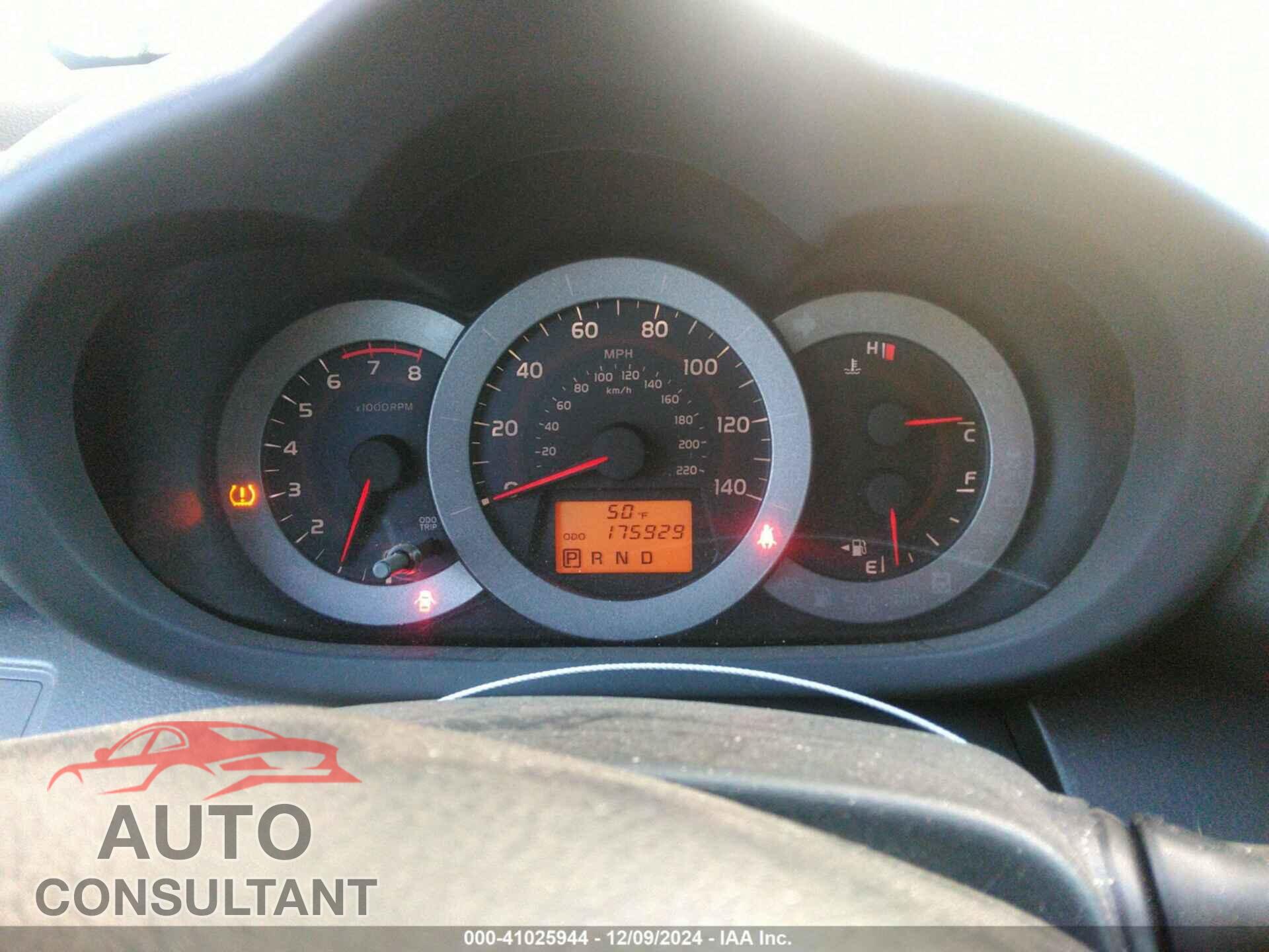 TOYOTA RAV4 2010 - JTMRF4DV0A5035418