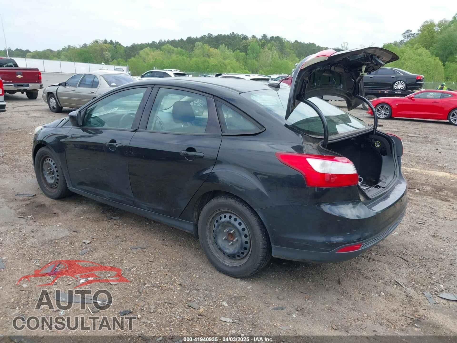 FORD FOCUS 2012 - 1FAHP3F21CL374814