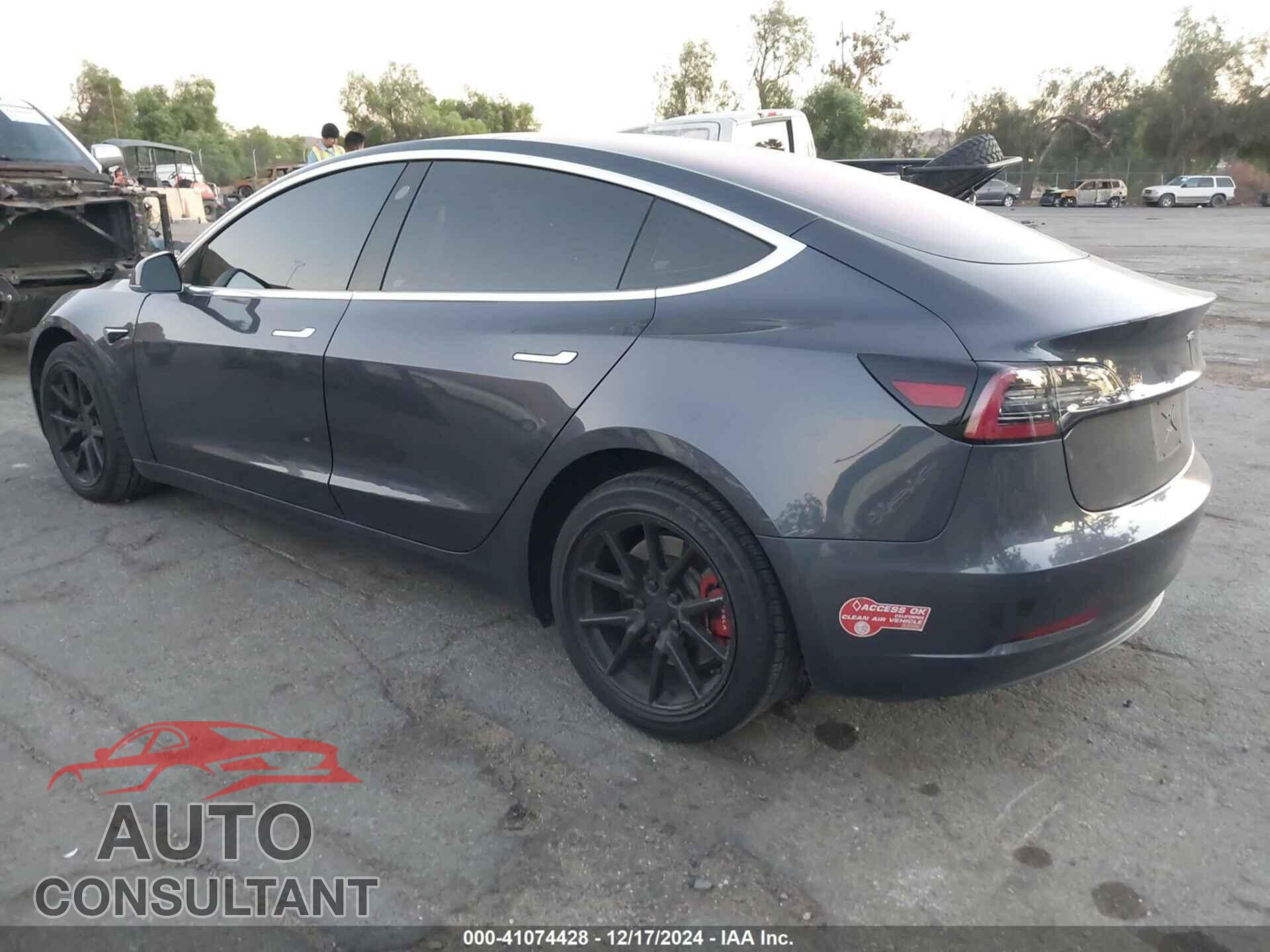 TESLA MODEL 3 2017 - 5YJ3E1EA7HF002203